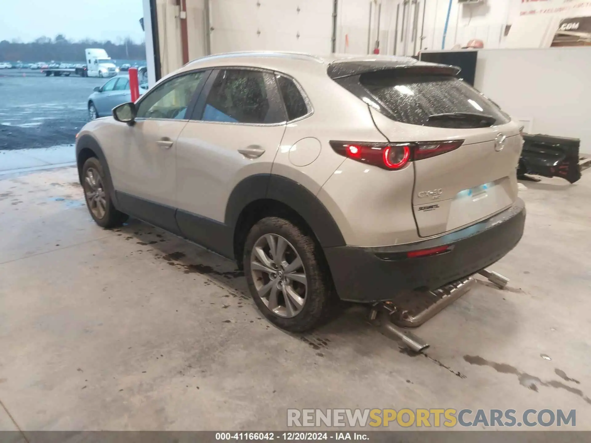 3 fotografías del automóvil dañado 3MVDMBCM6RM699997 MAZDA CX-30 2024