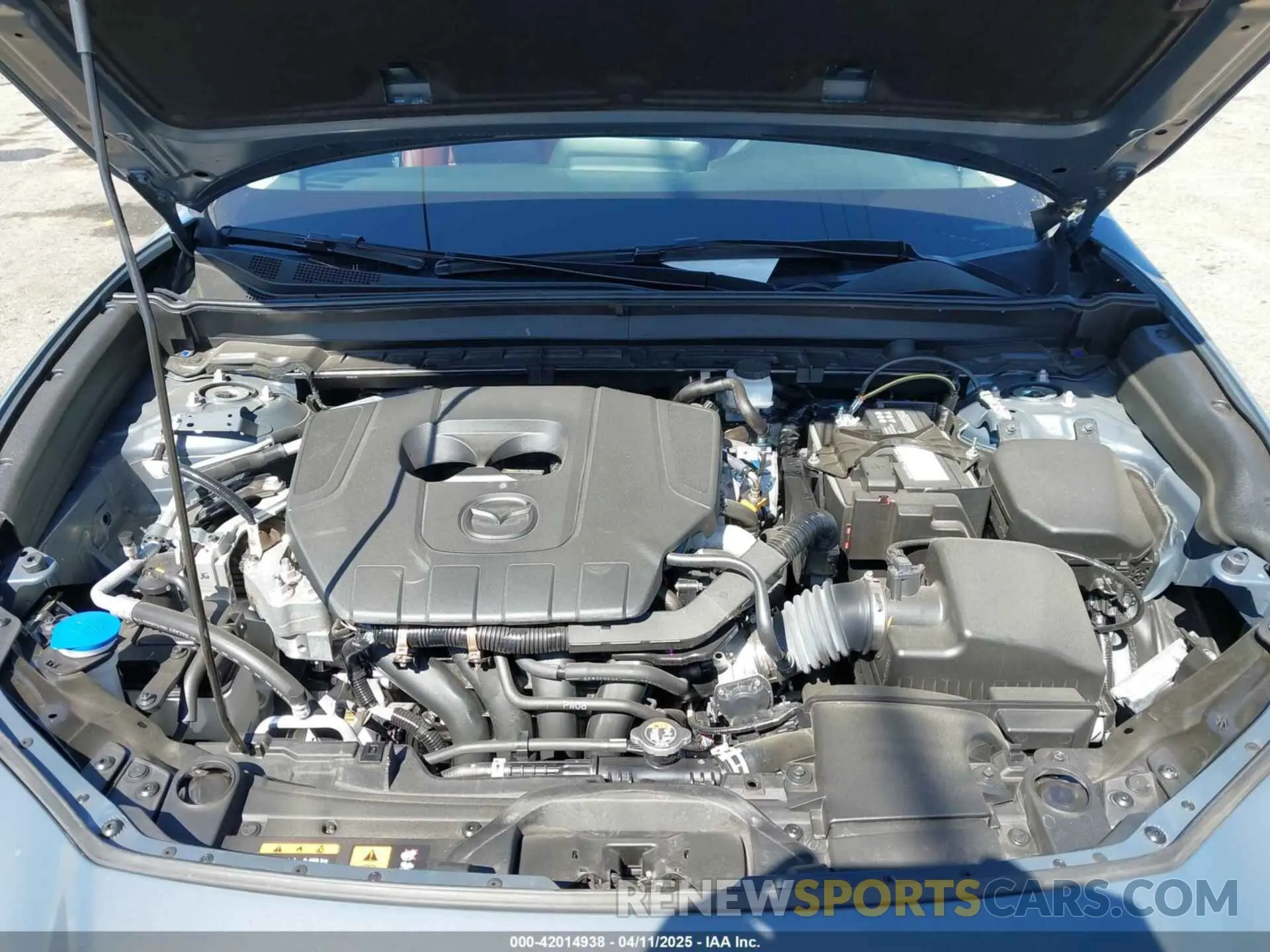 10 fotografías del automóvil dañado 3MVDMBCM6RM721139 MAZDA CX-30 2024