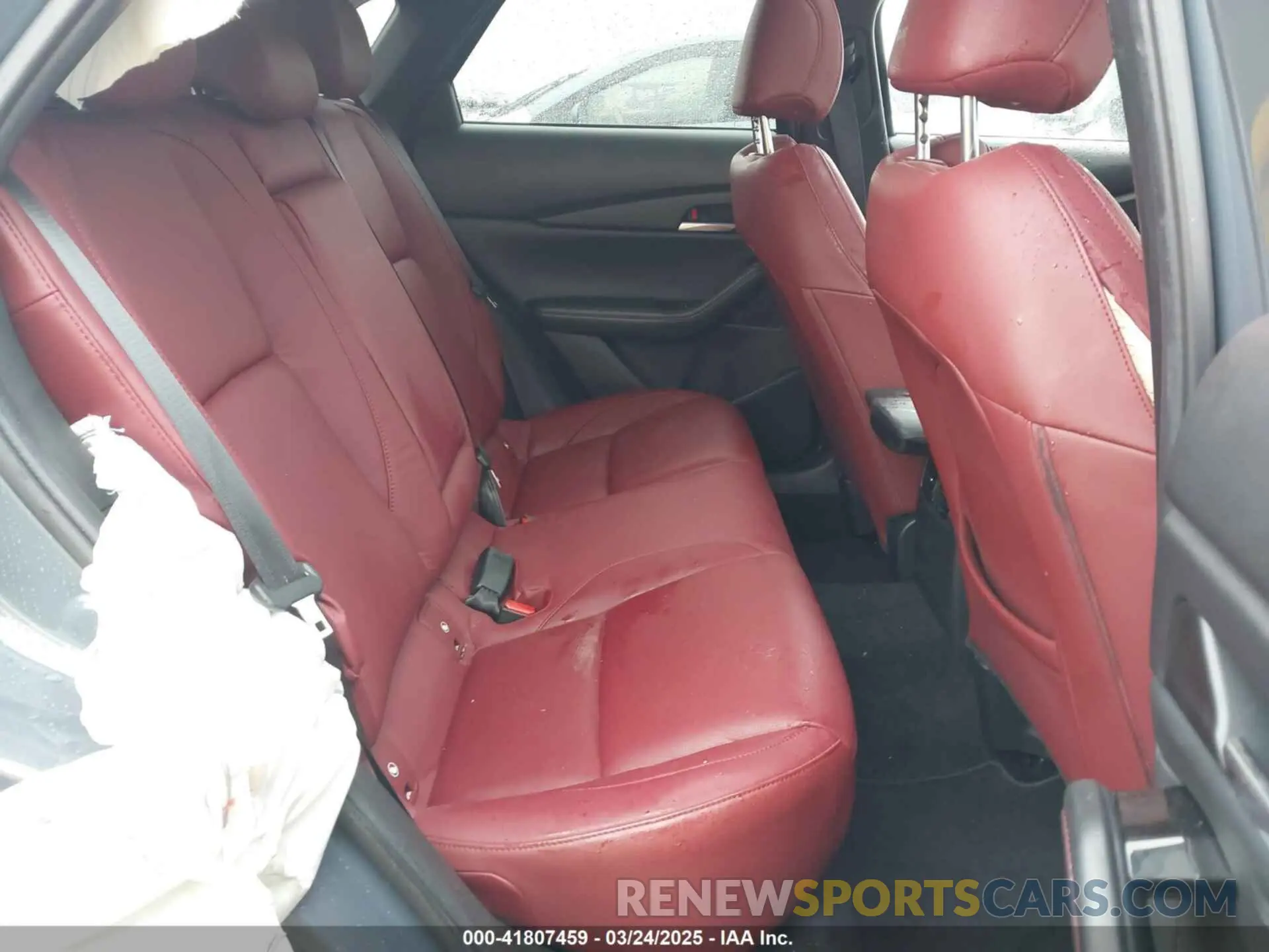 8 fotografías del automóvil dañado 3MVDMBCM7RM606050 MAZDA CX-30 2024