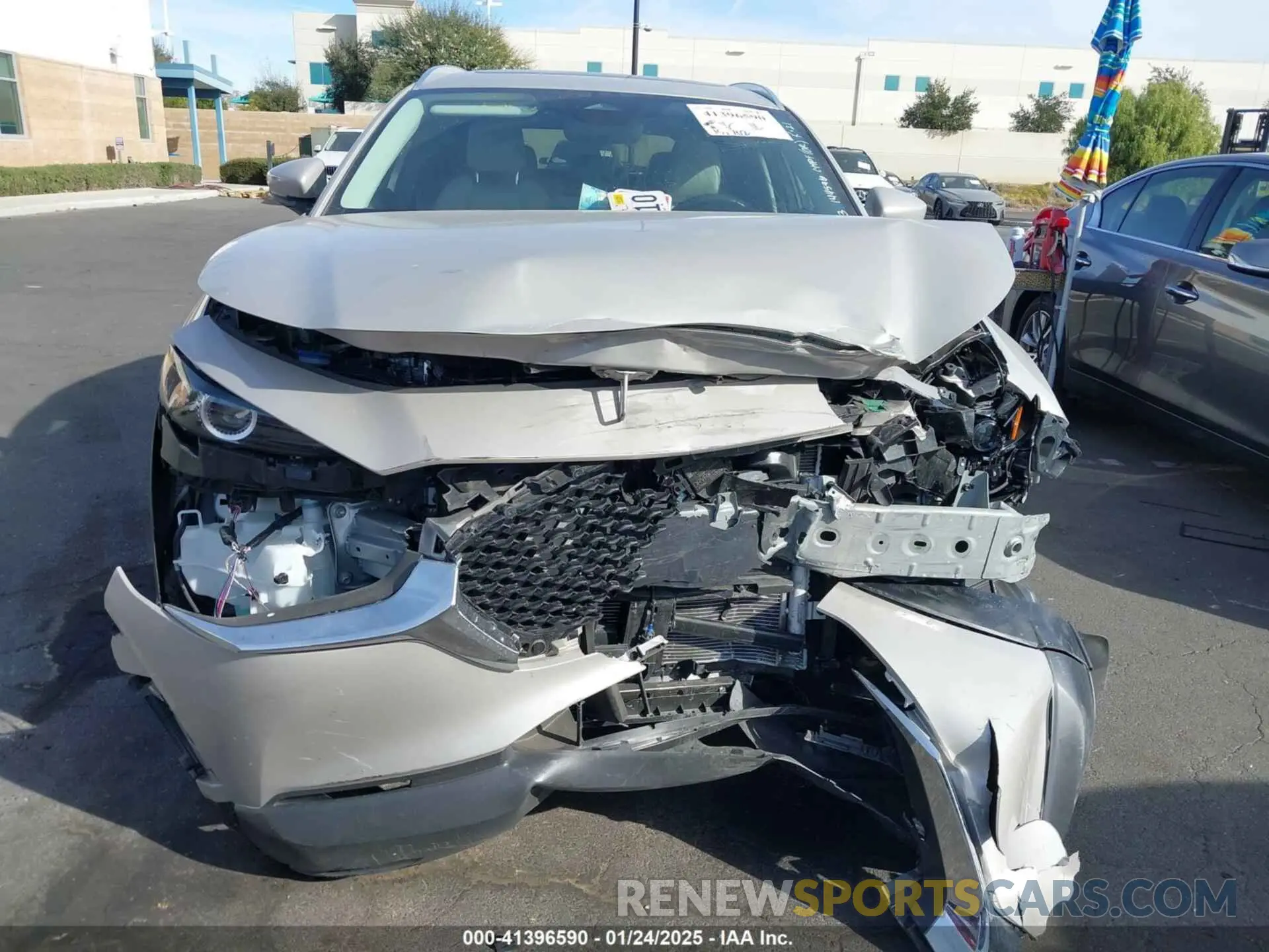 13 fotografías del automóvil dañado 3MVDMBCM7RM638304 MAZDA CX-30 2024
