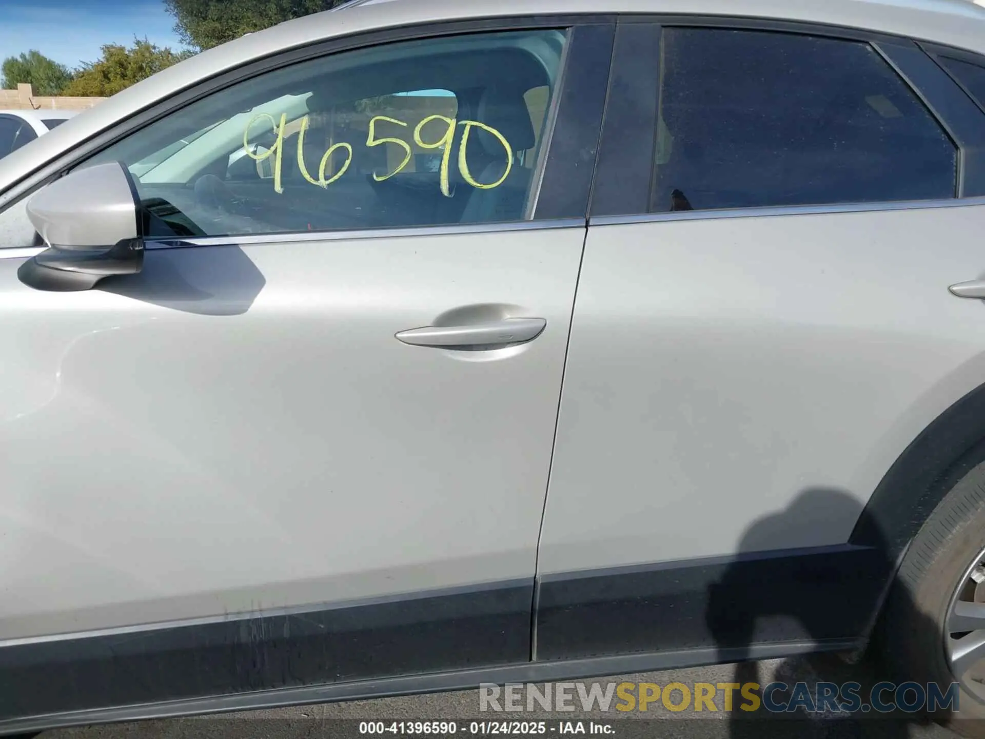 15 fotografías del automóvil dañado 3MVDMBCM7RM638304 MAZDA CX-30 2024