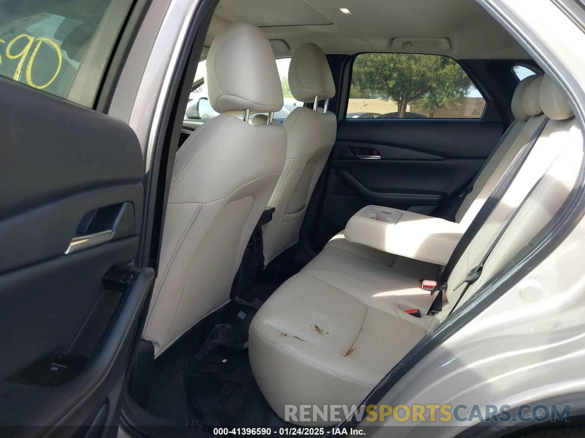 8 fotografías del automóvil dañado 3MVDMBCM7RM638304 MAZDA CX-30 2024