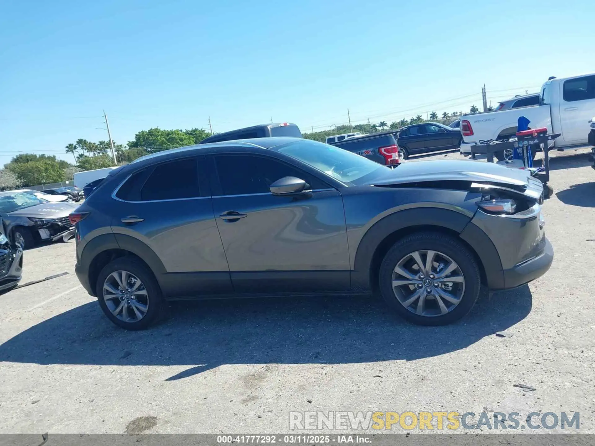 13 fotografías del automóvil dañado 3MVDMBCM7RM680214 MAZDA CX-30 2024