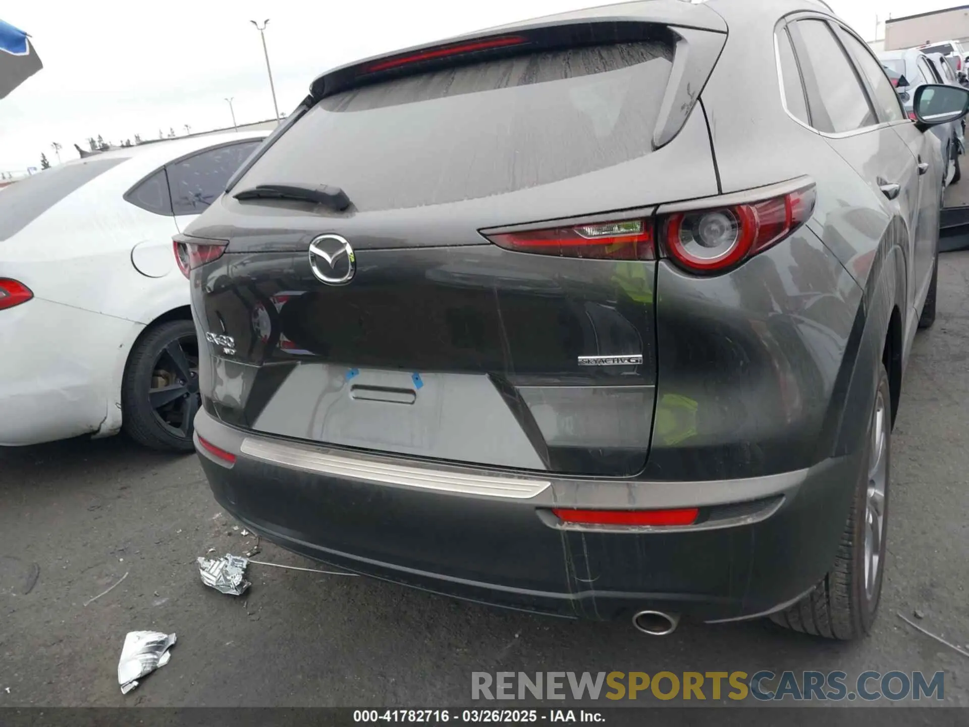 16 fotografías del automóvil dañado 3MVDMBCM9RM636876 MAZDA CX-30 2024