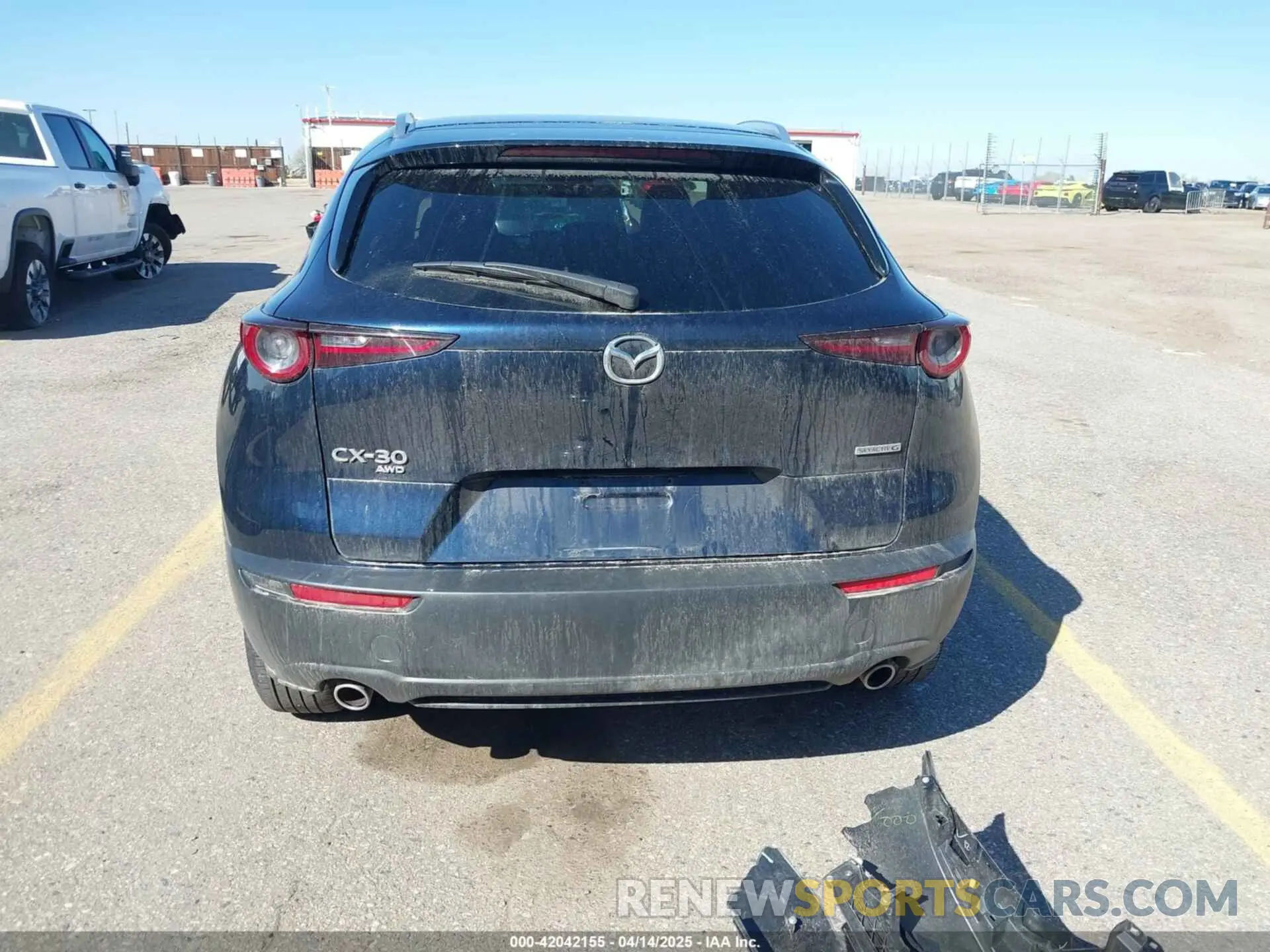 17 fotografías del automóvil dañado 3MVDMBCMXRM604020 MAZDA CX-30 2024