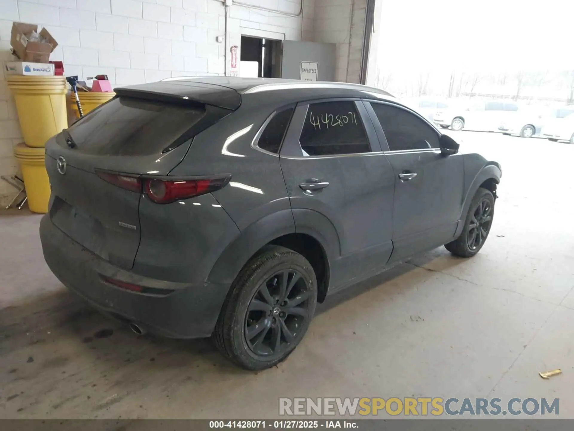 4 fotografías del automóvil dañado 3MVDMBCMXRM612697 MAZDA CX-30 2024