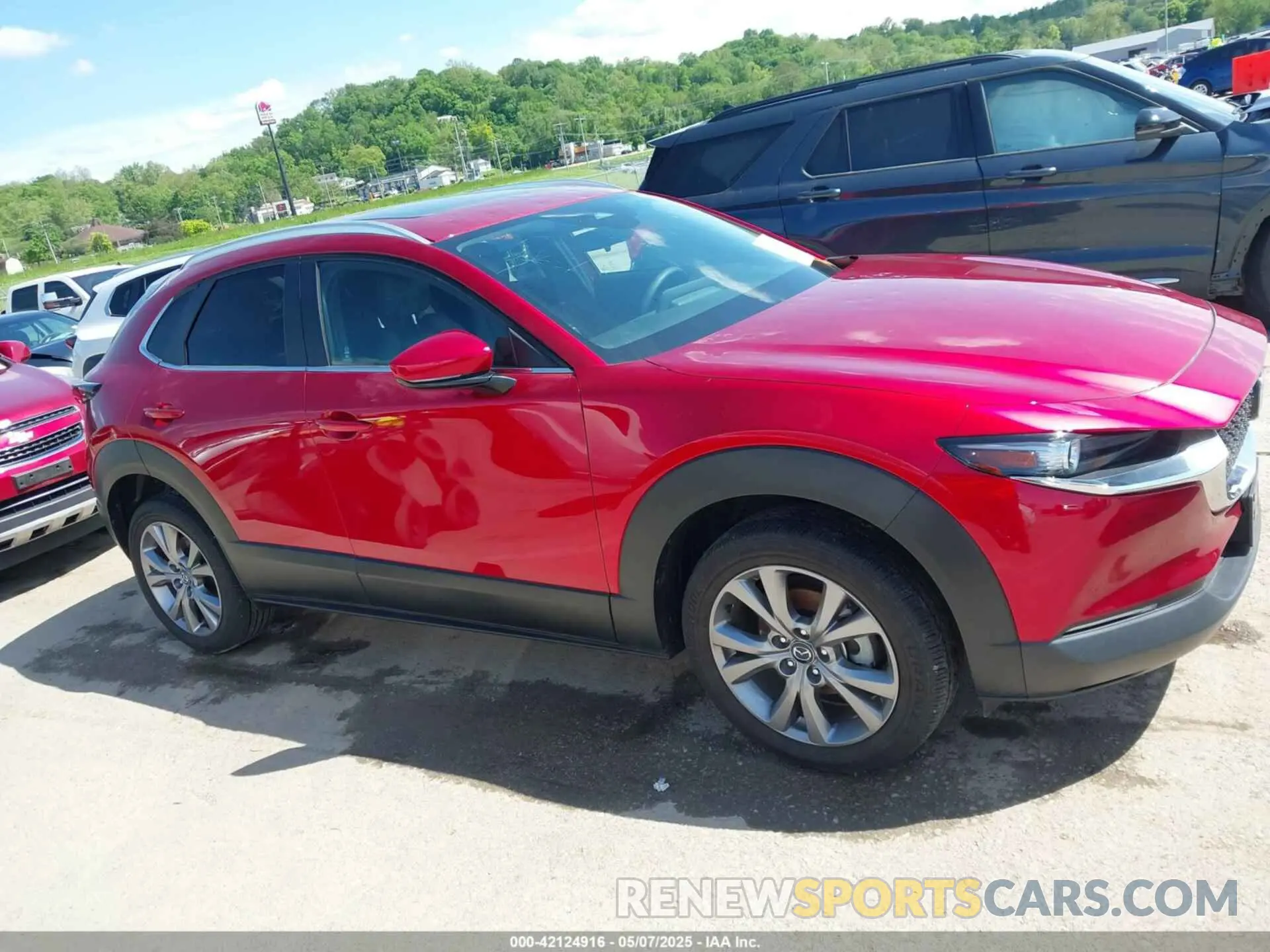 13 fotografías del automóvil dañado 3MVDMBCMXRM619875 MAZDA CX-30 2024