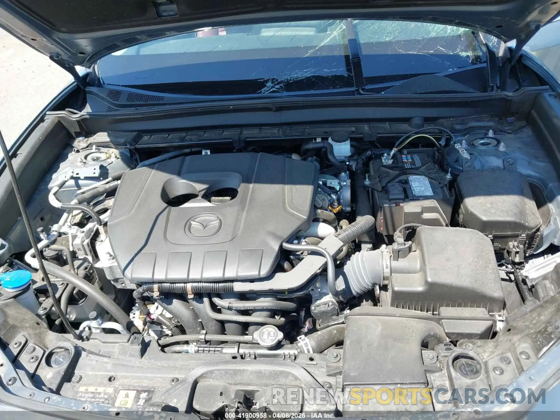 10 fotografías del automóvil dañado 3MVDMBCMXRM640631 MAZDA CX-30 2024
