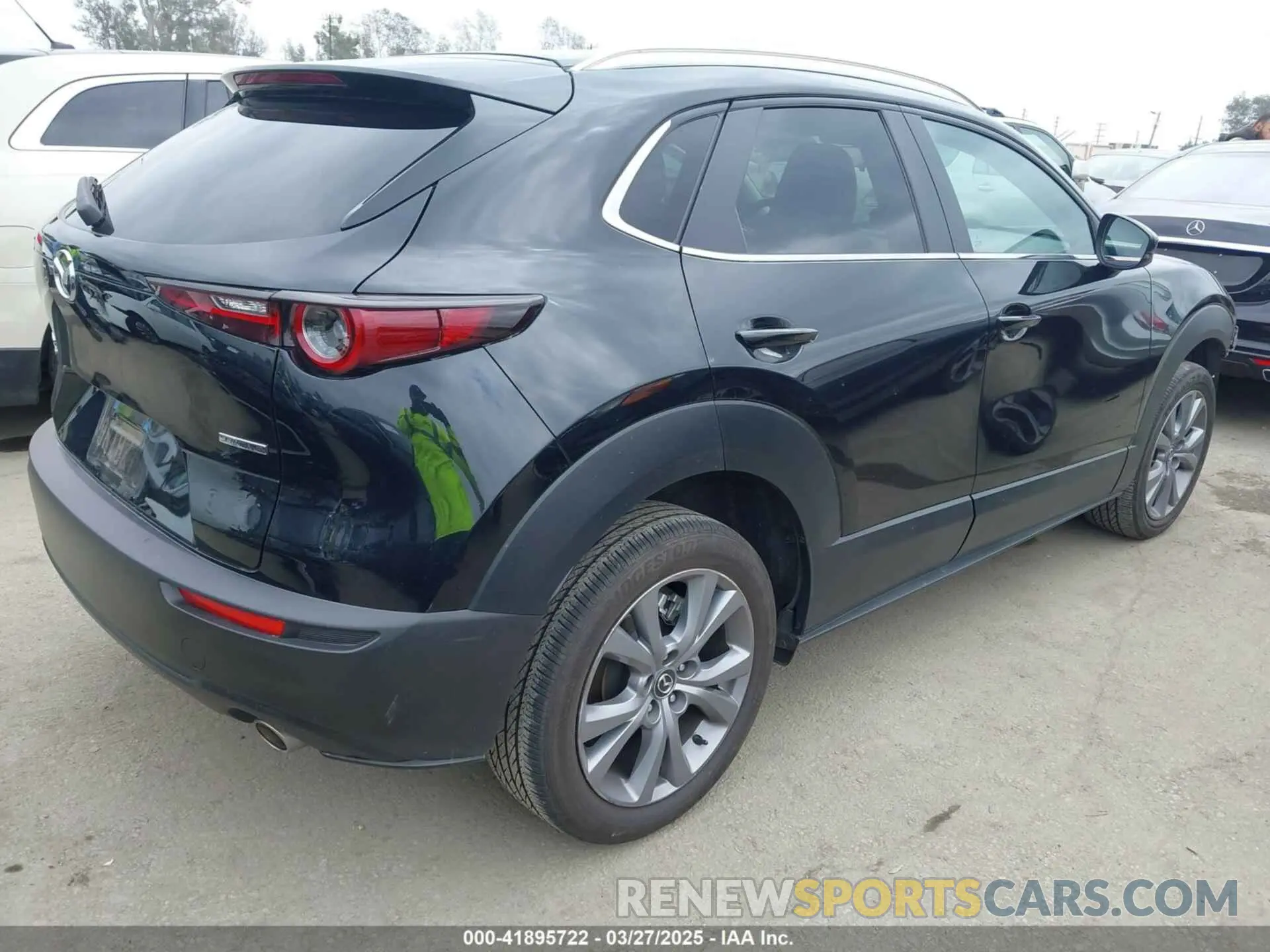 4 fotografías del automóvil dañado 3MVDMBCMXRM669336 MAZDA CX-30 2024