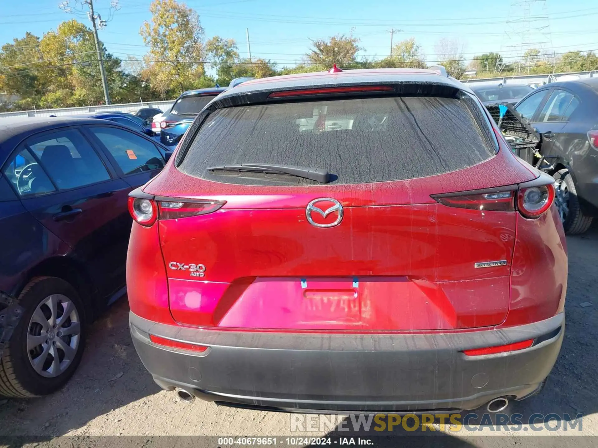 16 fotografías del automóvil dañado 3MVDMBDM0RM628115 MAZDA CX-30 2024