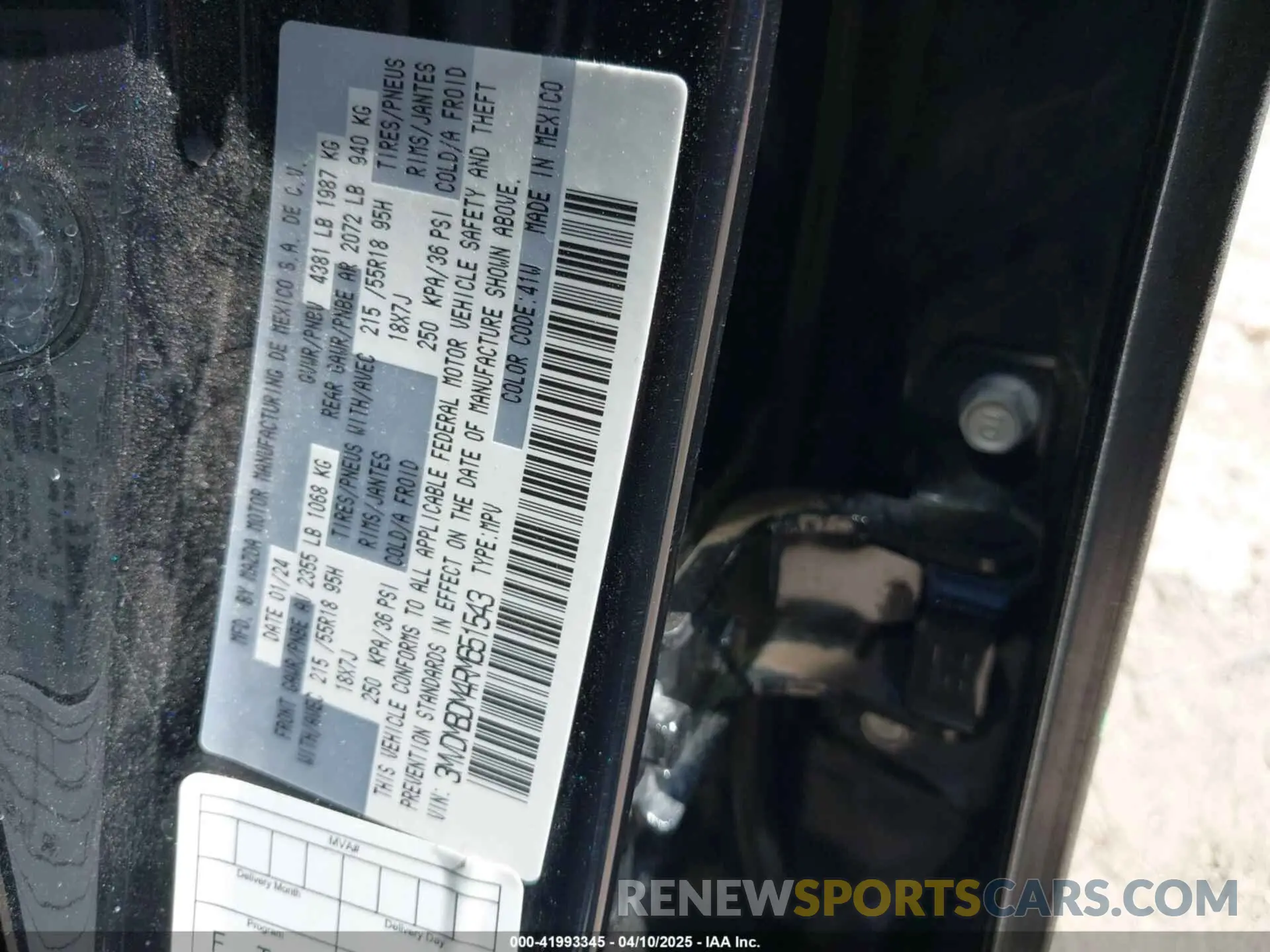 9 fotografías del automóvil dañado 3MVDMBDM4RM651543 MAZDA CX-30 2024