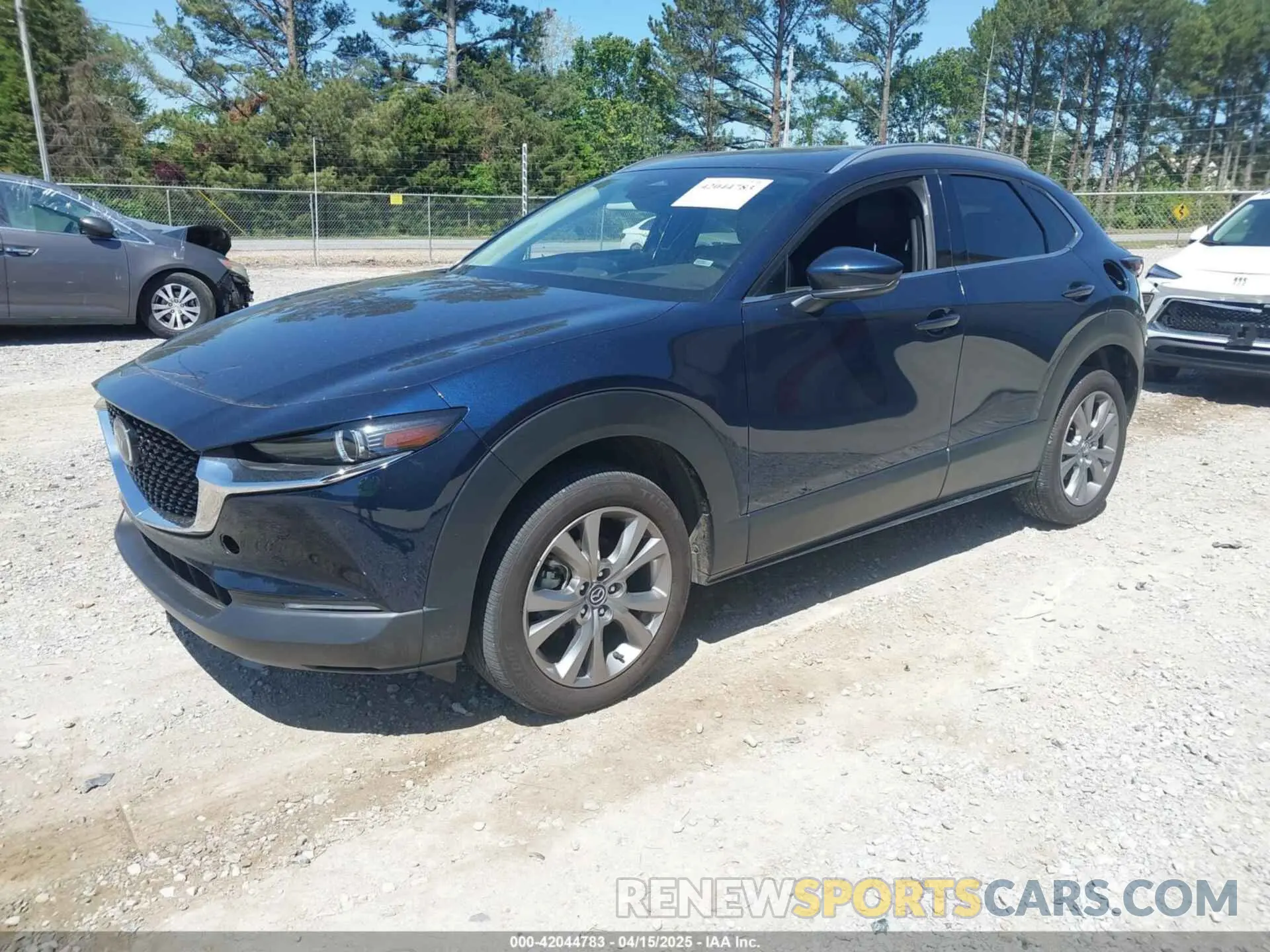 2 fotografías del automóvil dañado 3MVDMBDM7RM654243 MAZDA CX-30 2024