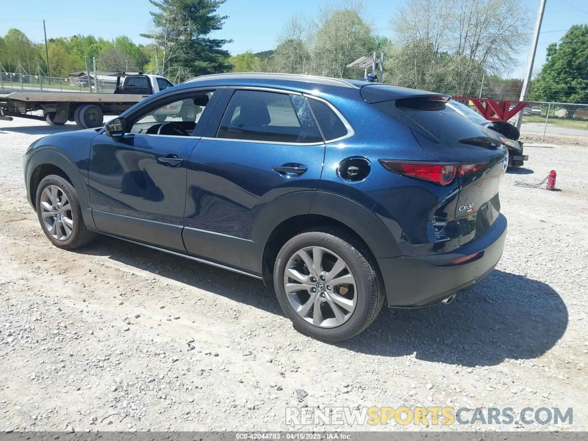 3 fotografías del automóvil dañado 3MVDMBDM7RM654243 MAZDA CX-30 2024