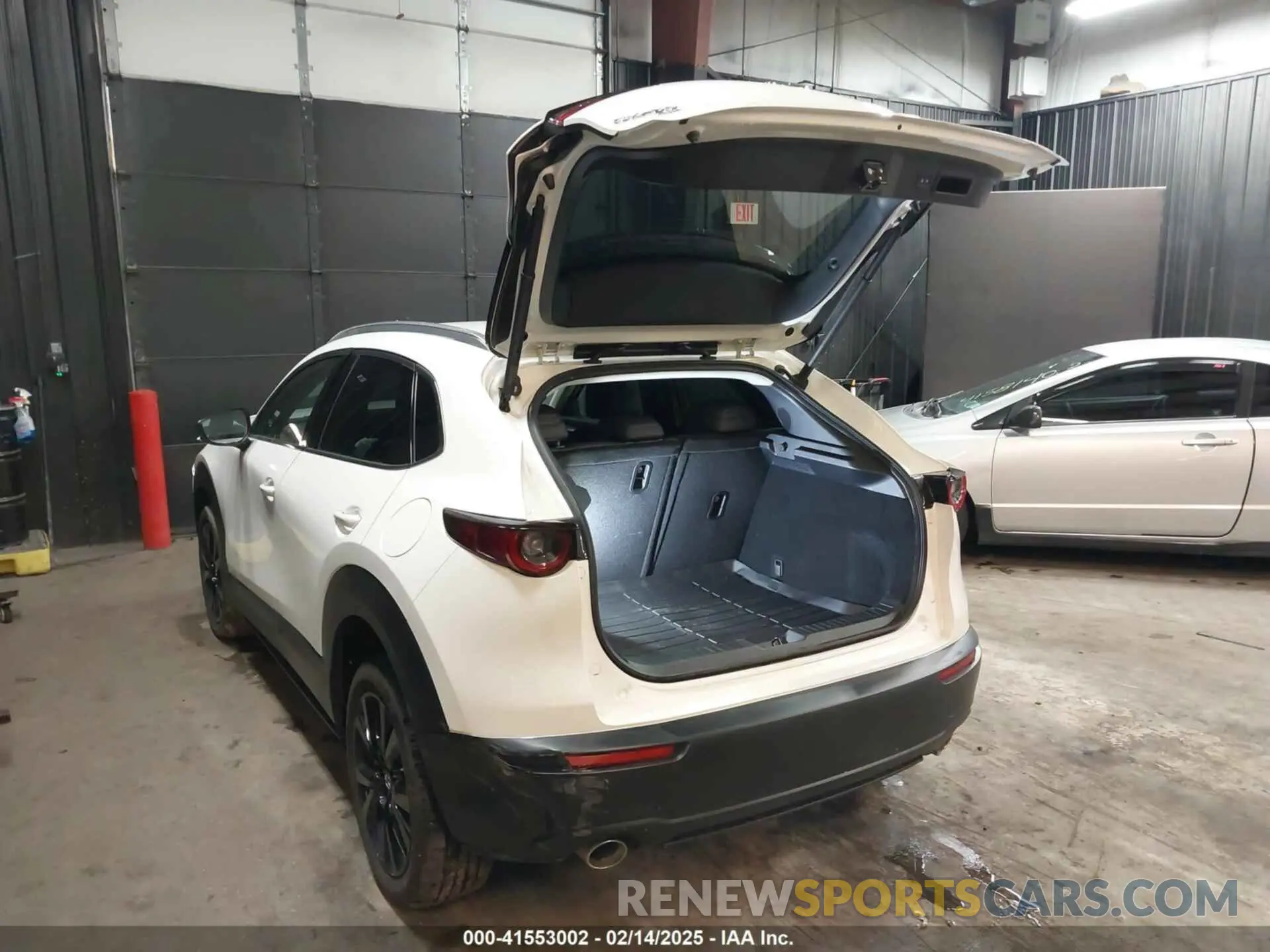 3 fotografías del automóvil dañado 3MVDMBDY7RM706554 MAZDA CX-30 2024