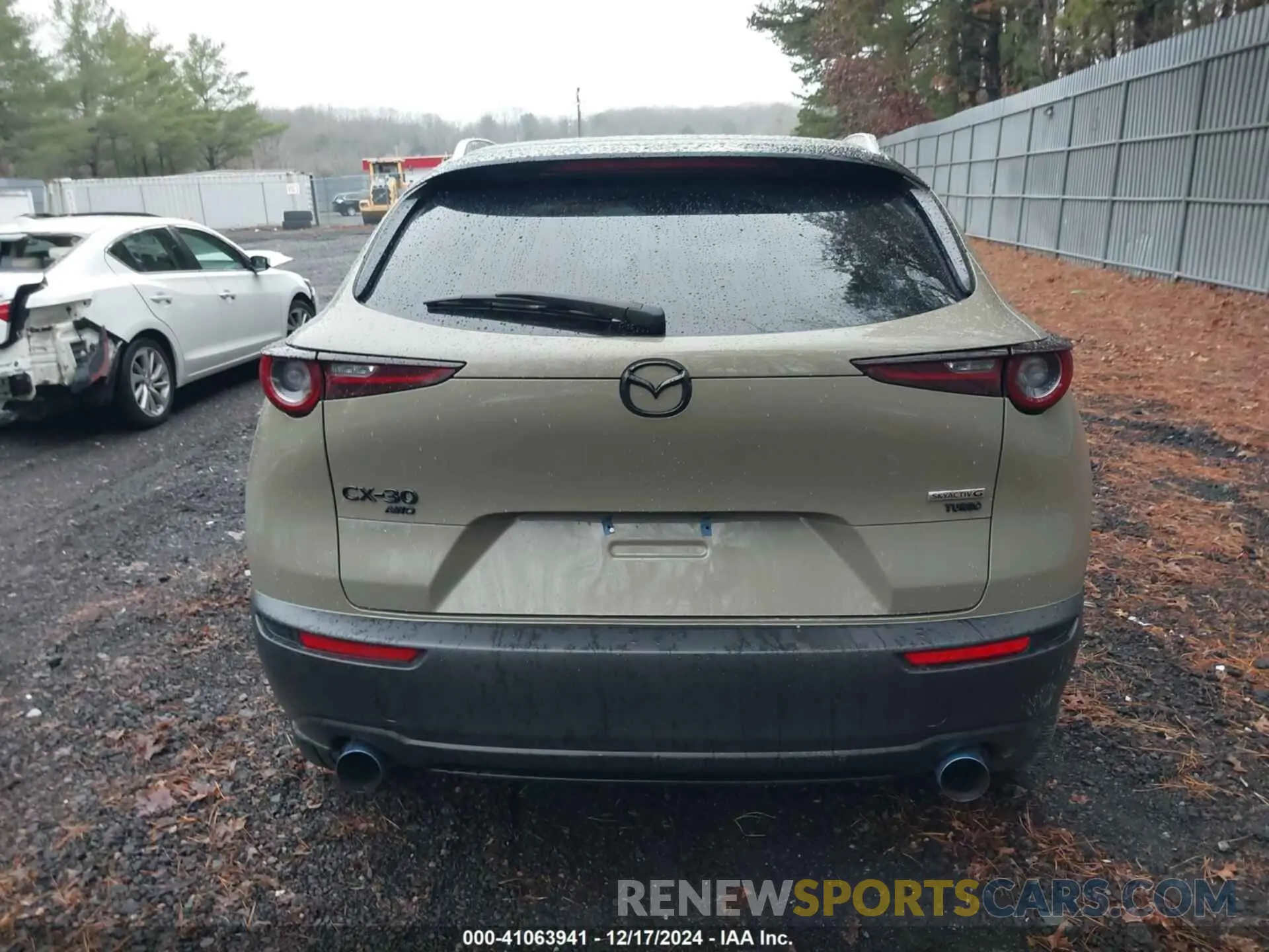 16 fotografías del automóvil dañado 3MVDMBXY1RM619079 MAZDA CX-30 2024