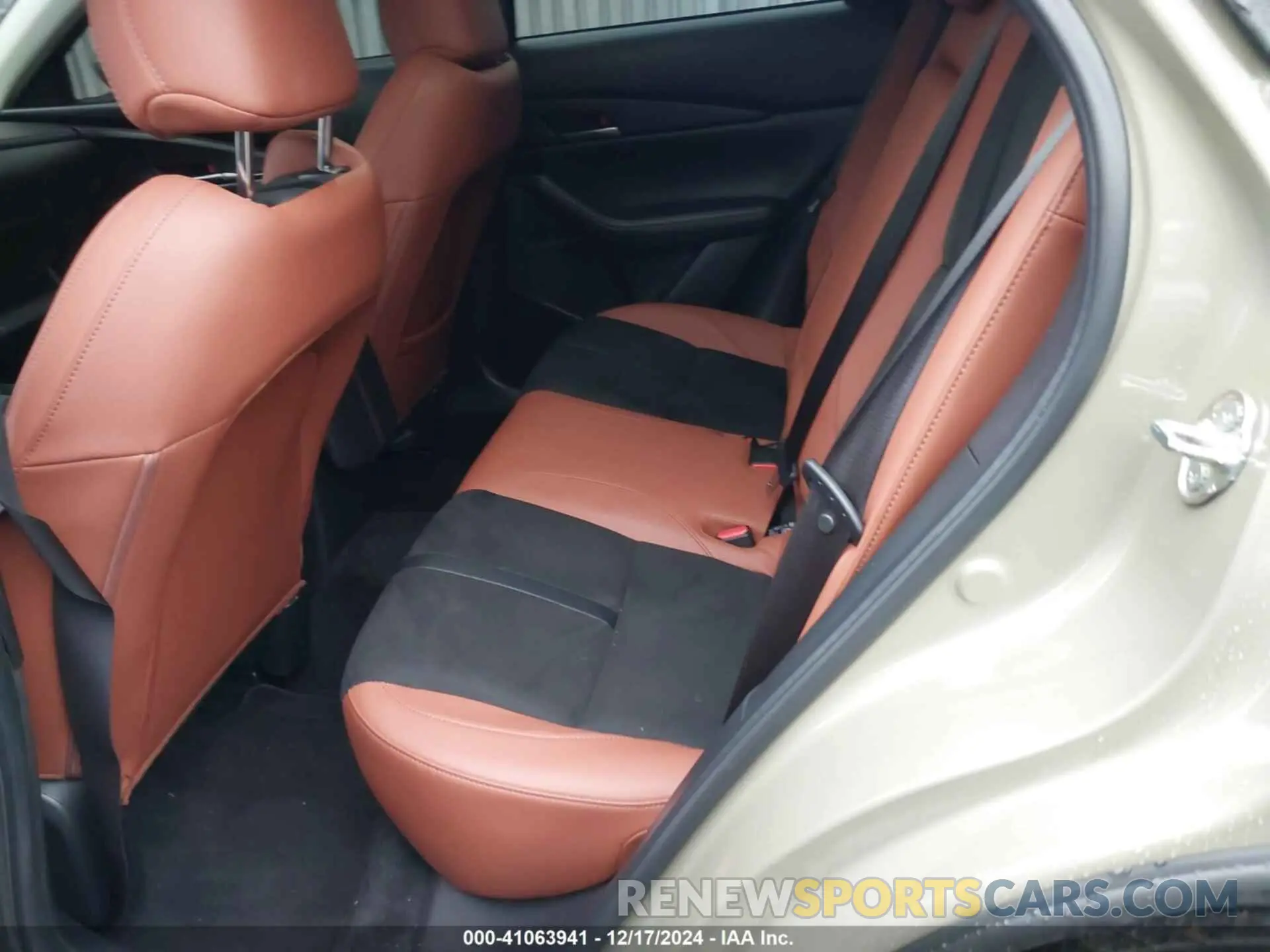 8 fotografías del automóvil dañado 3MVDMBXY1RM619079 MAZDA CX-30 2024