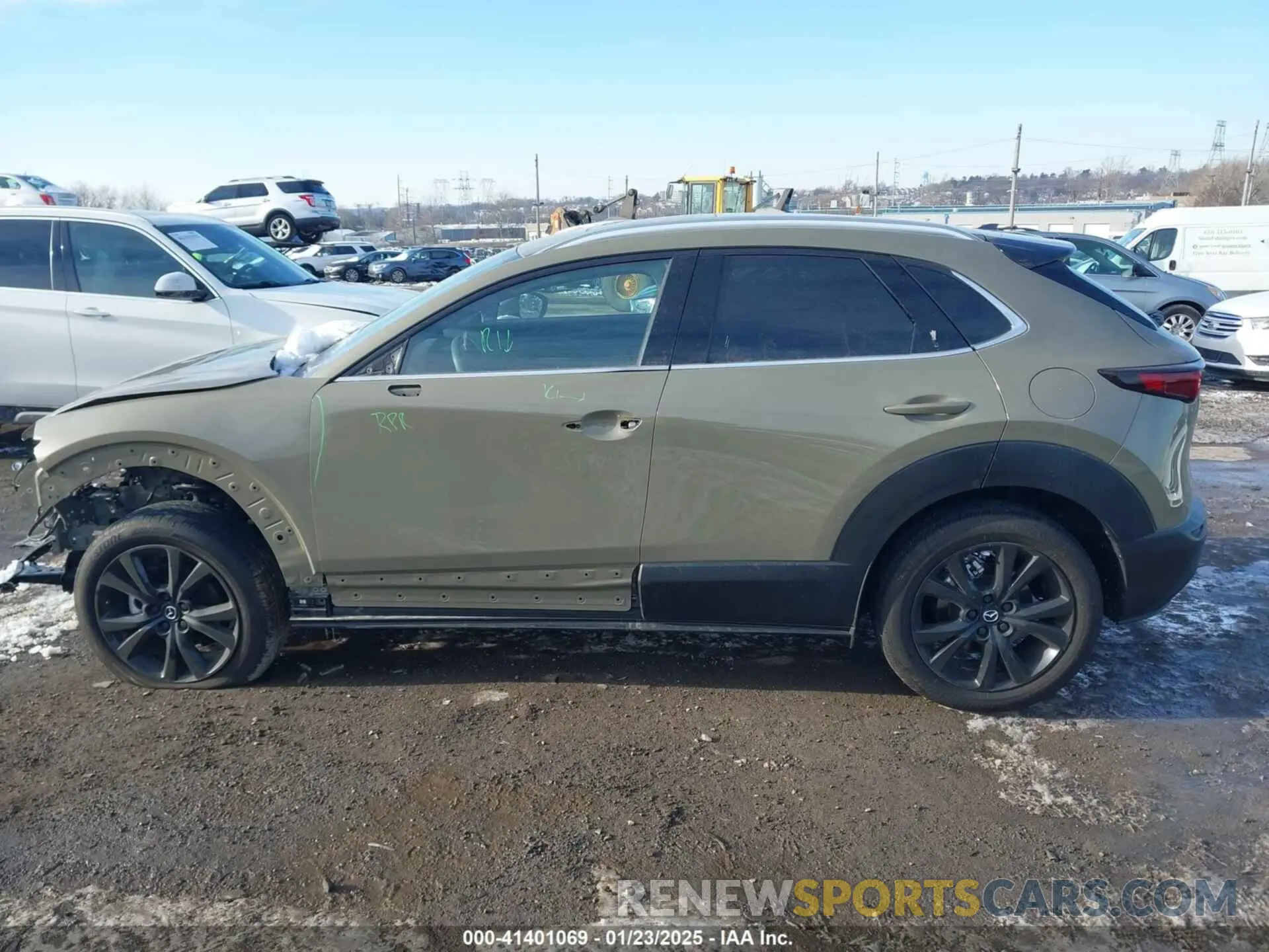 13 fotografías del automóvil dañado 3MVDMBXY4RM708886 MAZDA CX-30 2024