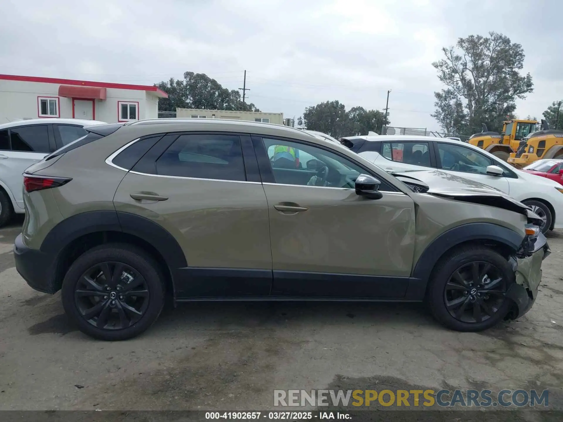 13 fotografías del automóvil dañado 3MVDMBXY5RM714101 MAZDA CX-30 2024