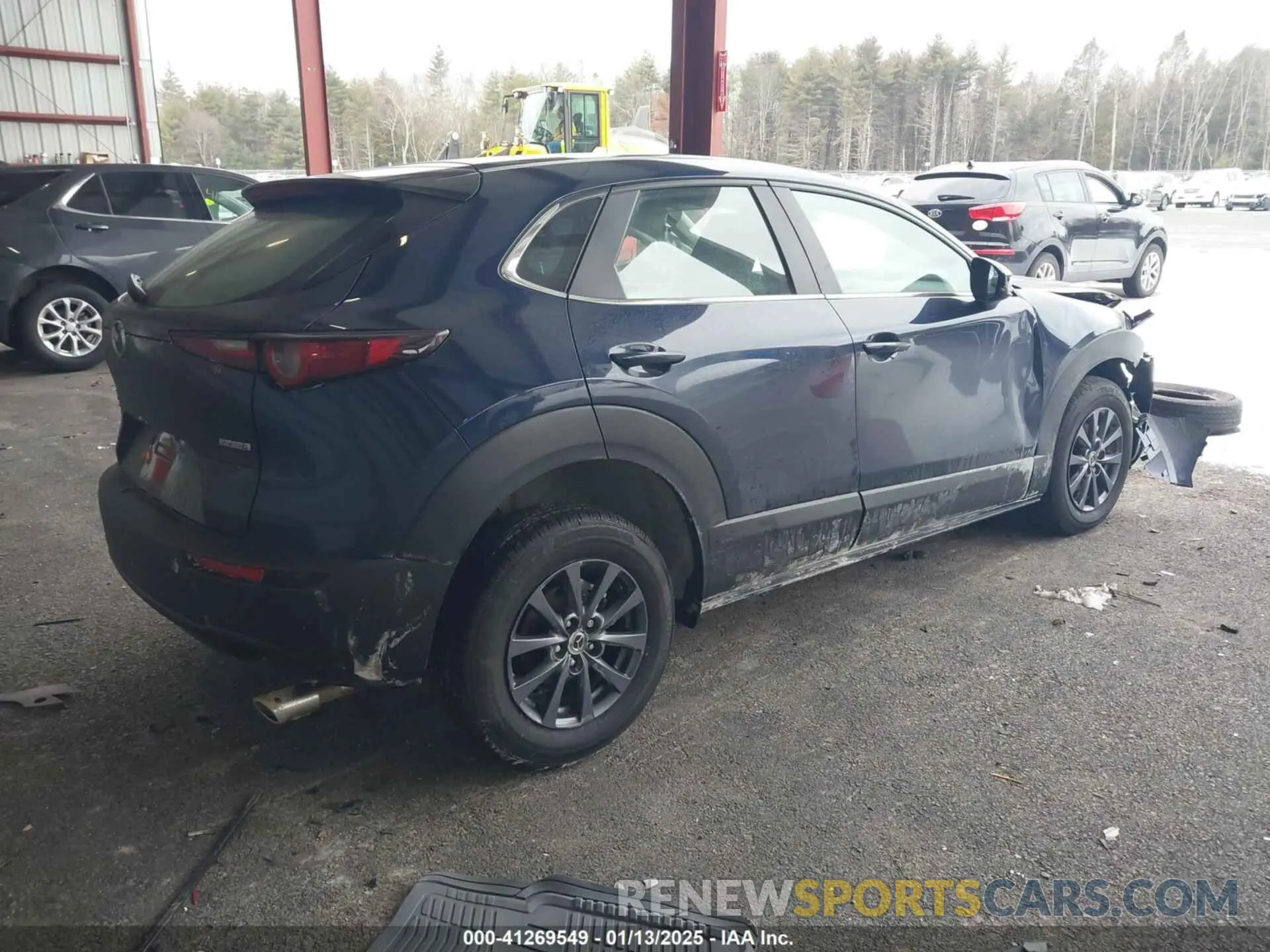 4 fotografías del automóvil dañado 3MVDMBAM5SM762984 MAZDA CX-30 2025
