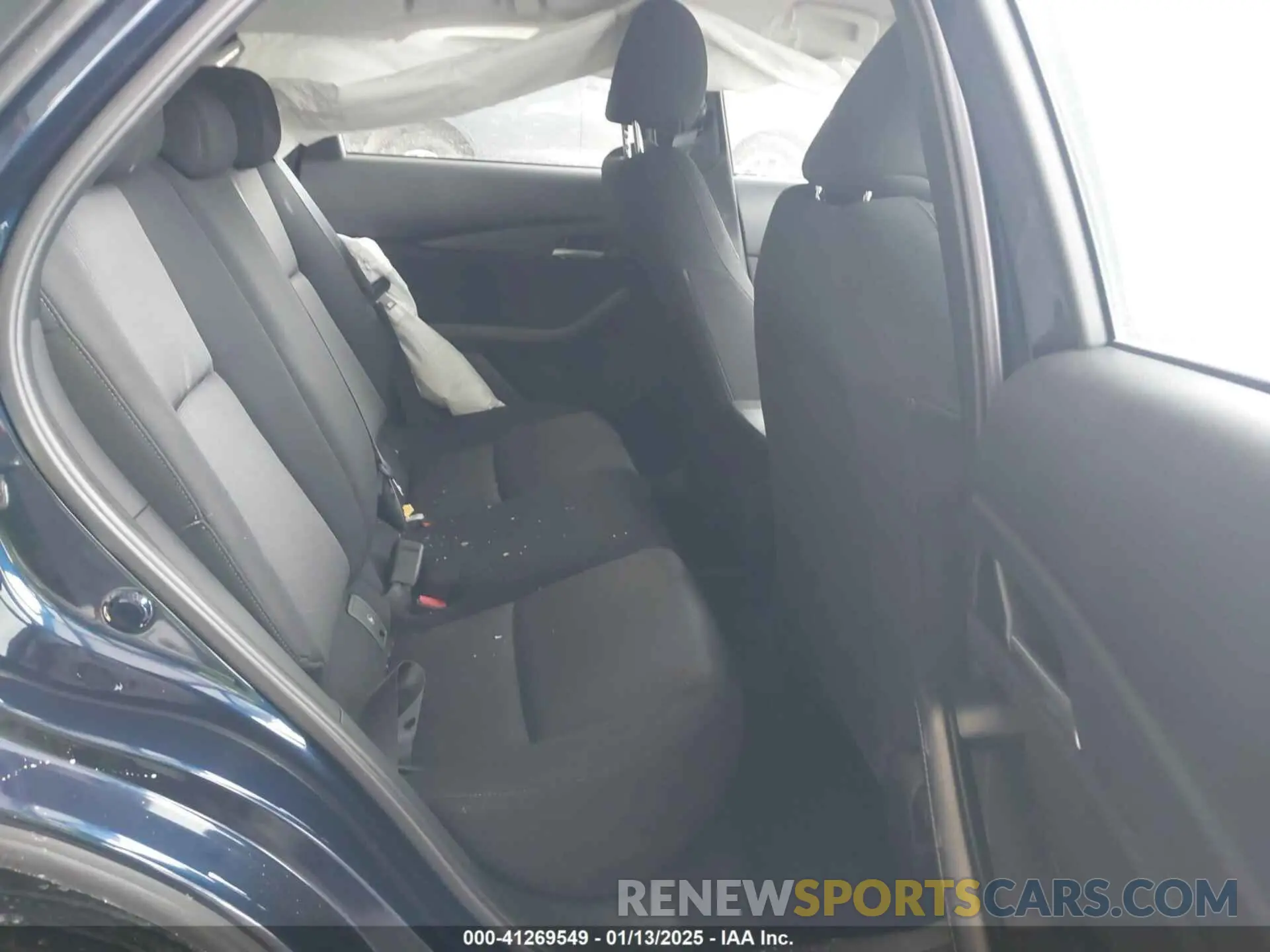 8 fotografías del automóvil dañado 3MVDMBAM5SM762984 MAZDA CX-30 2025