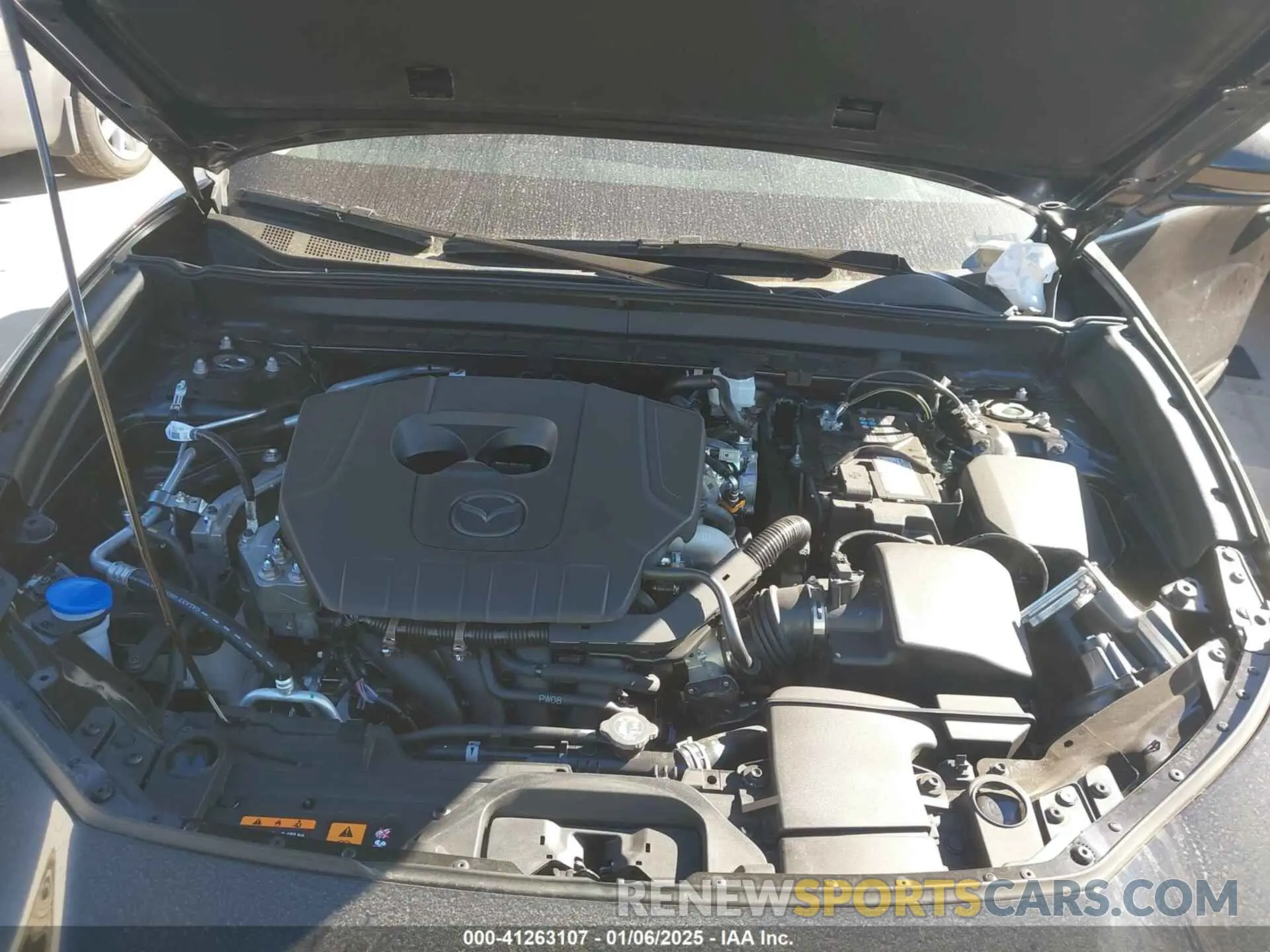 10 fotografías del automóvil dañado 3MVDMBBM0SM760087 MAZDA CX-30 2025