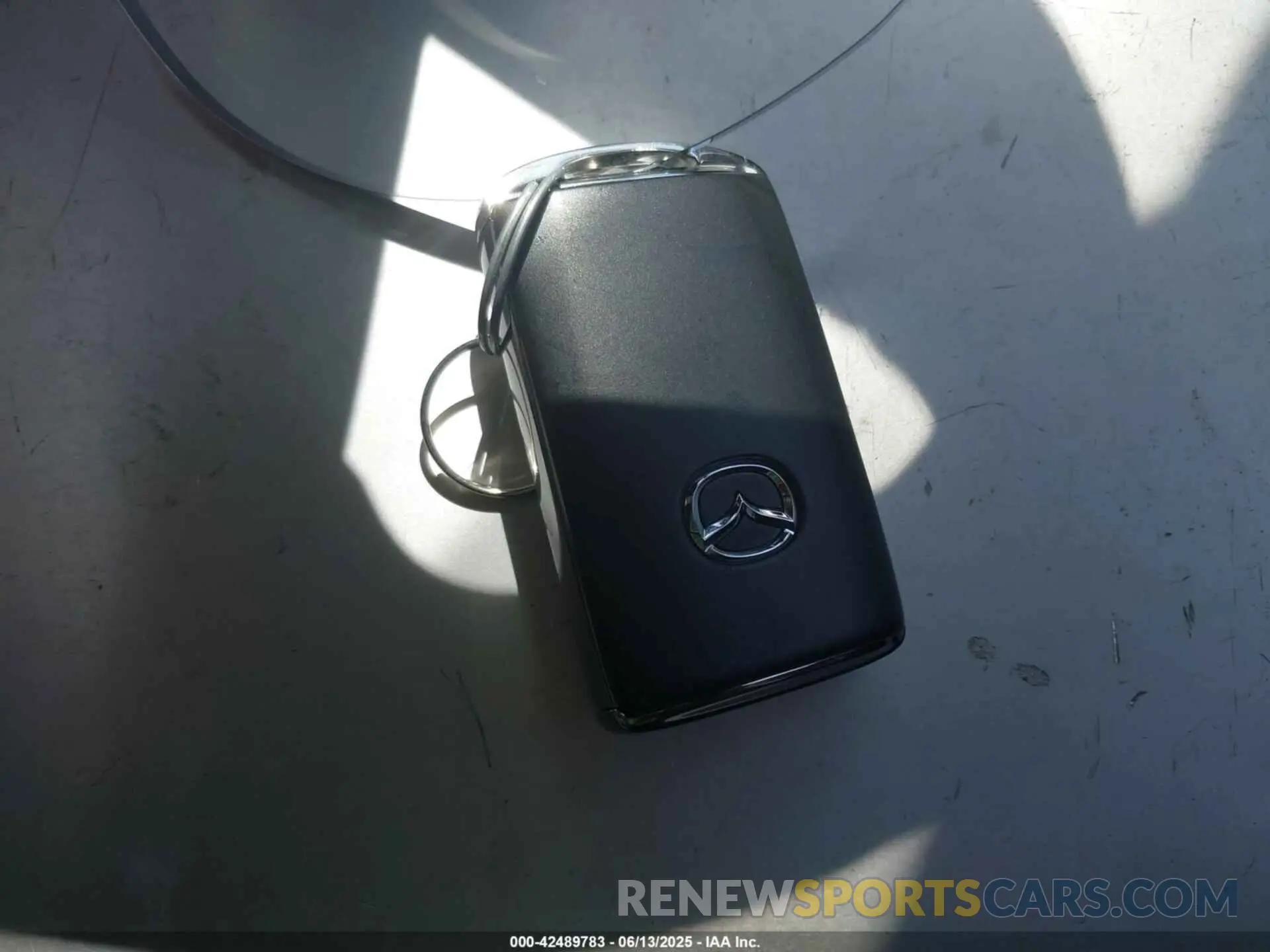 11 fotografías del automóvil dañado 3MVDMBBM1SM792238 MAZDA CX-30 2025