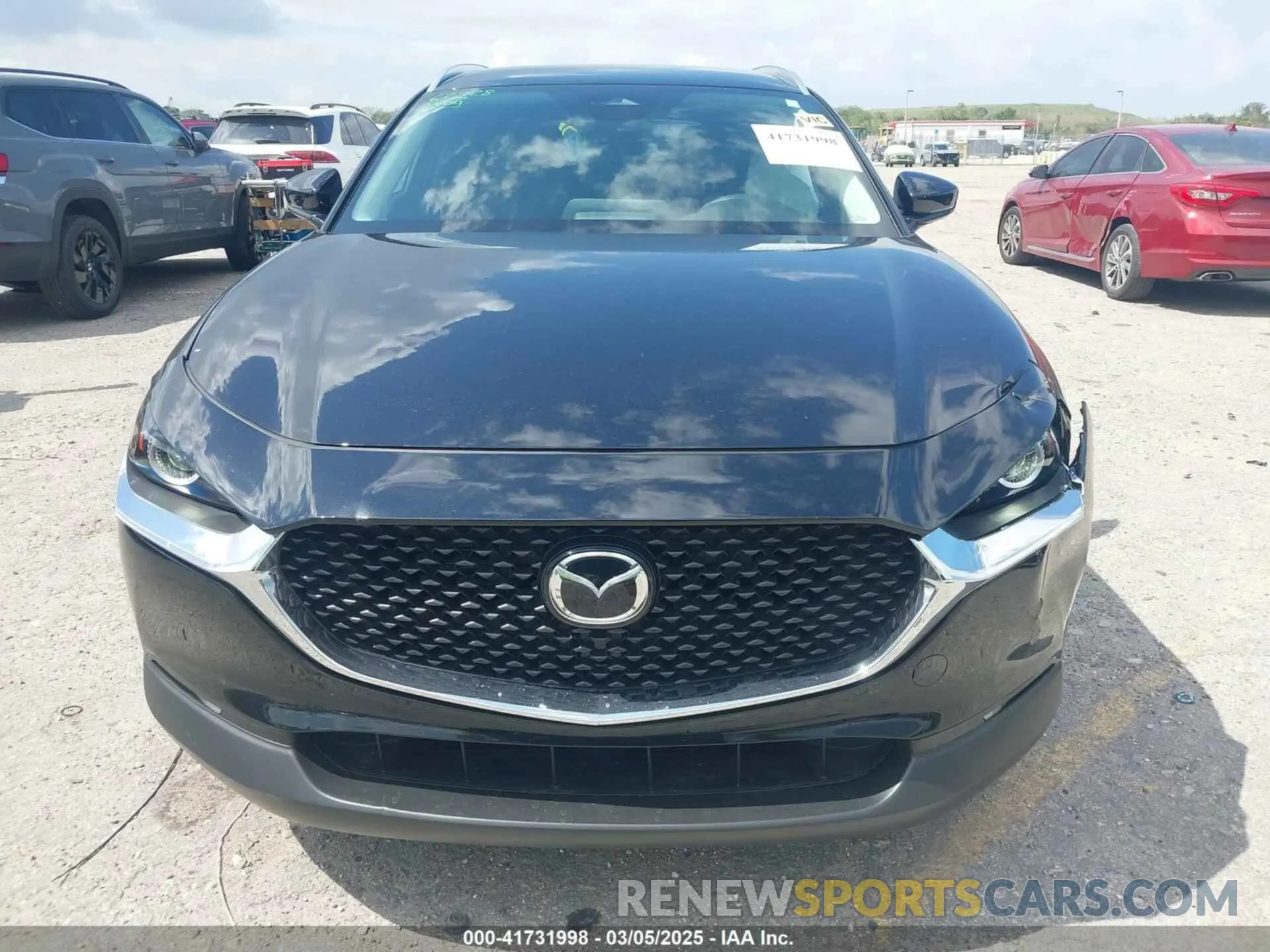 12 fotografías del automóvil dañado 3MVDMBBMXSM783828 MAZDA CX-30 2025