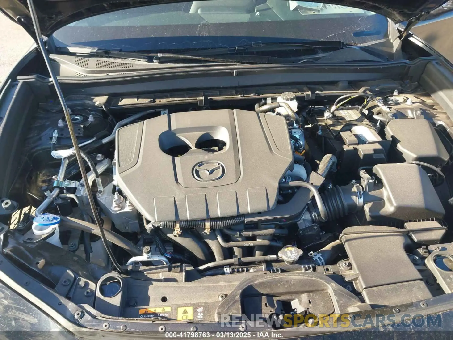10 fotografías del automóvil dañado 3MVDMBCM0SM772190 MAZDA CX-30 2025