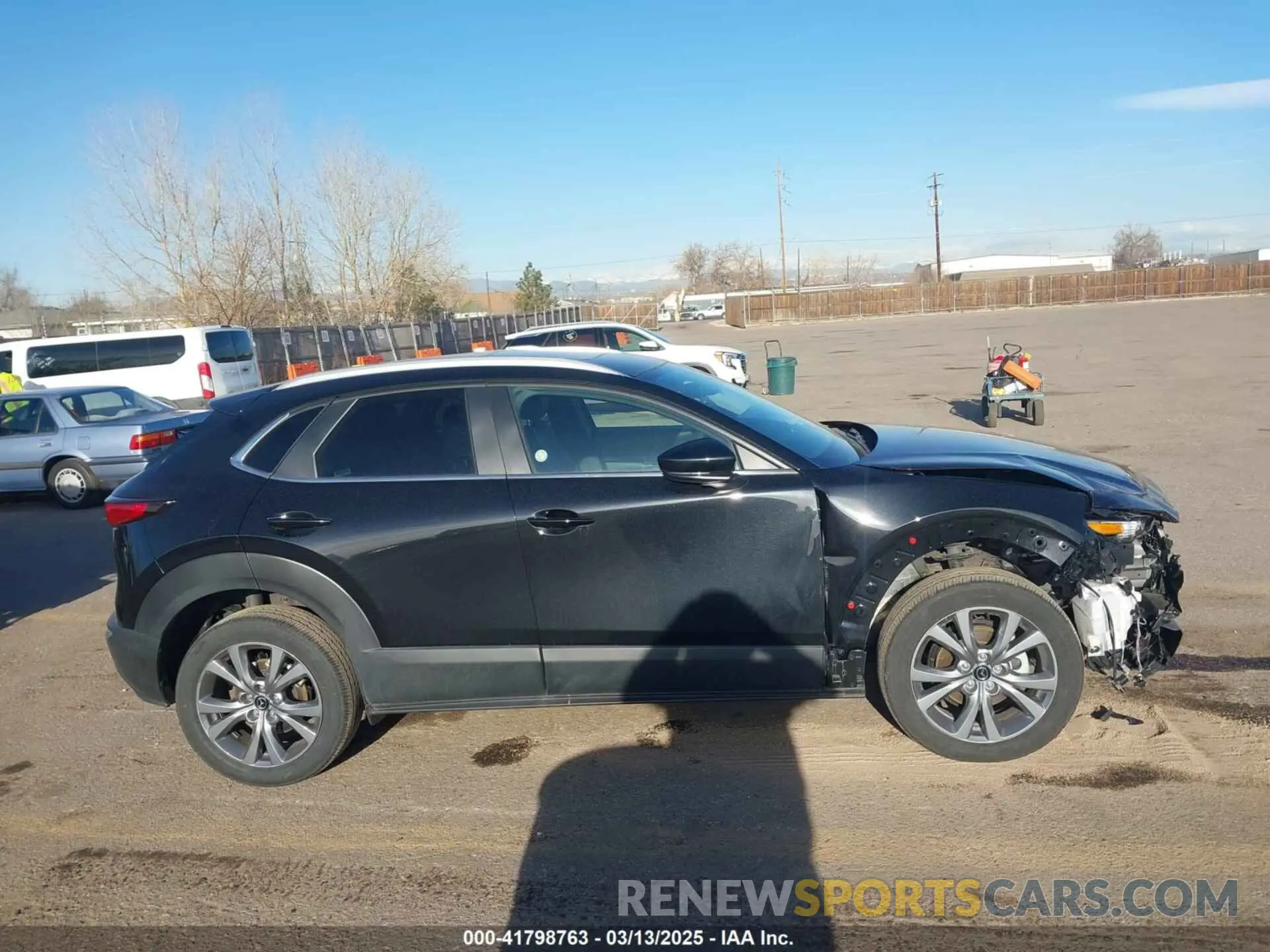 13 fotografías del automóvil dañado 3MVDMBCM0SM772190 MAZDA CX-30 2025