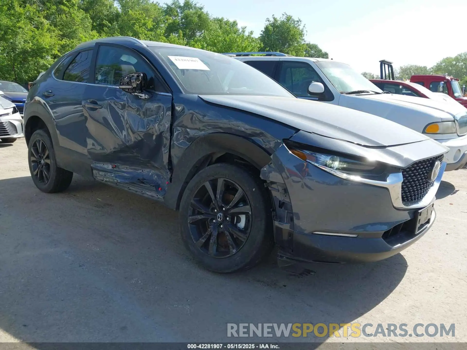 1 fotografías del automóvil dañado 3MVDMBCM0SM814065 MAZDA CX-30 2025