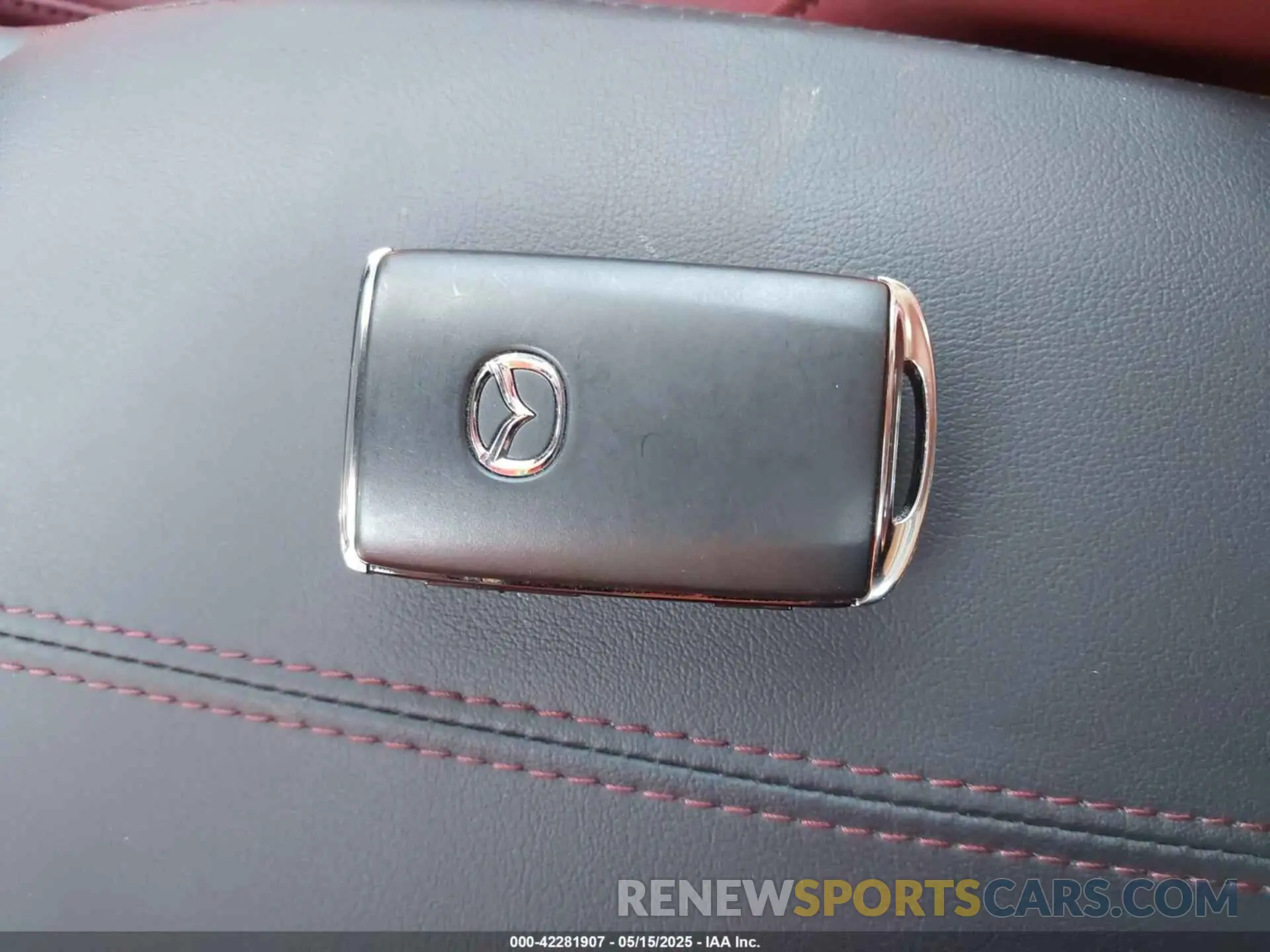 11 fotografías del automóvil dañado 3MVDMBCM0SM814065 MAZDA CX-30 2025