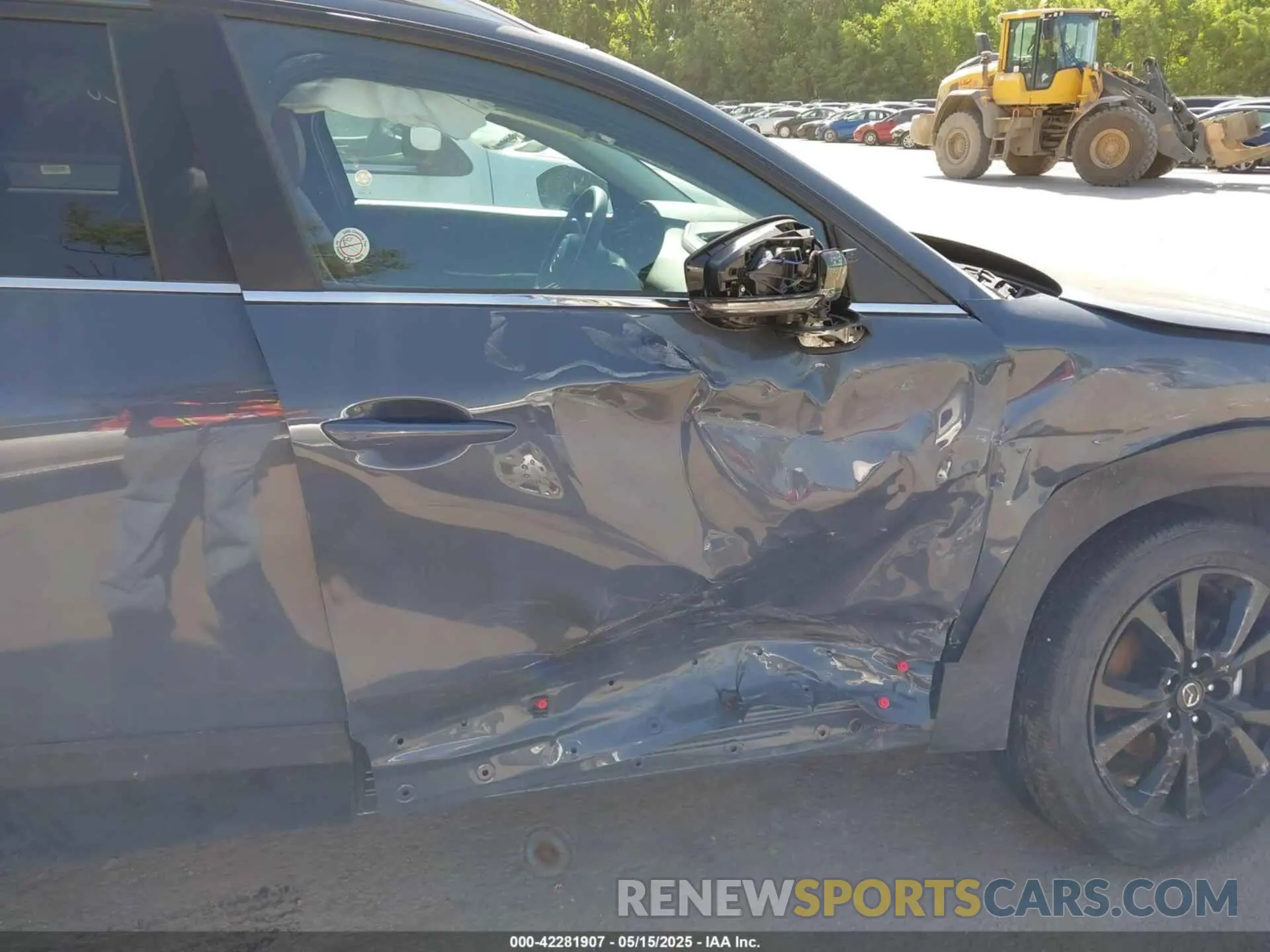 5 fotografías del automóvil dañado 3MVDMBCM0SM814065 MAZDA CX-30 2025