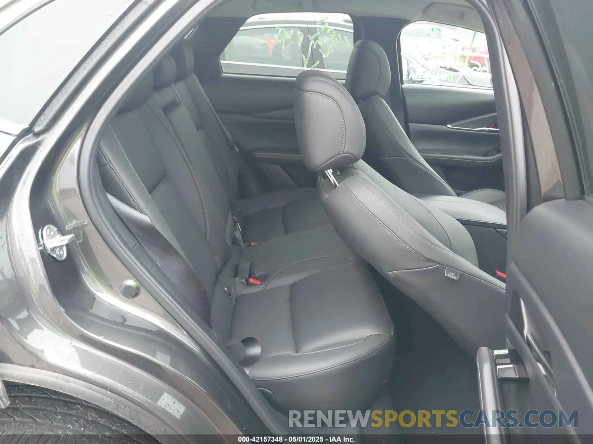 8 fotografías del automóvil dañado 3MVDMBCM4SM752198 MAZDA CX-30 2025