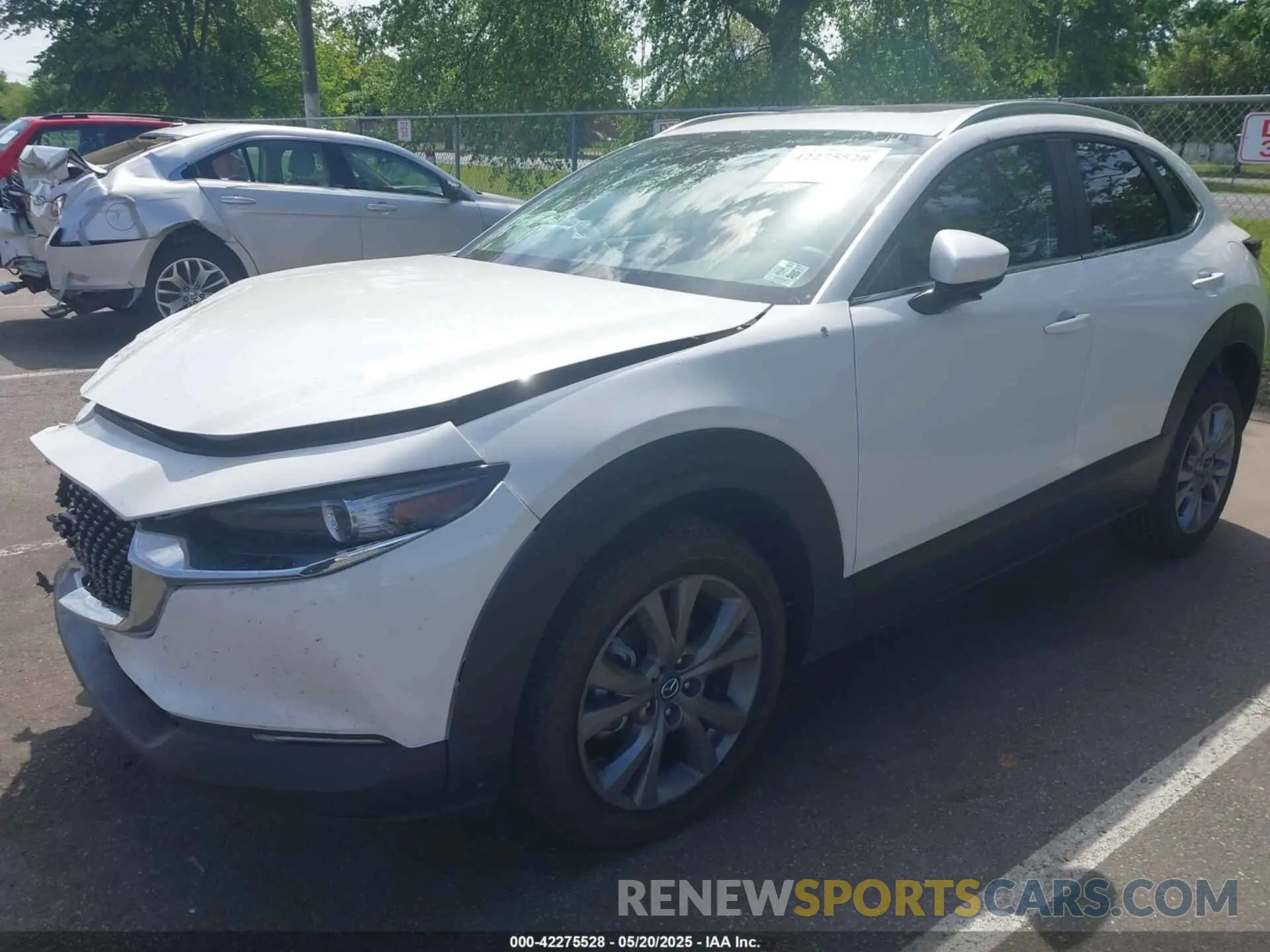 2 fotografías del automóvil dañado 3MVDMBCM6SM781993 MAZDA CX-30 2025