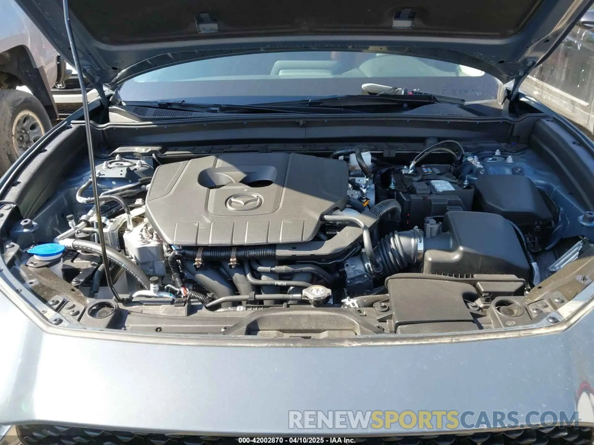 10 fotografías del automóvil dañado 3MVDMBCM6SM800316 MAZDA CX-30 2025