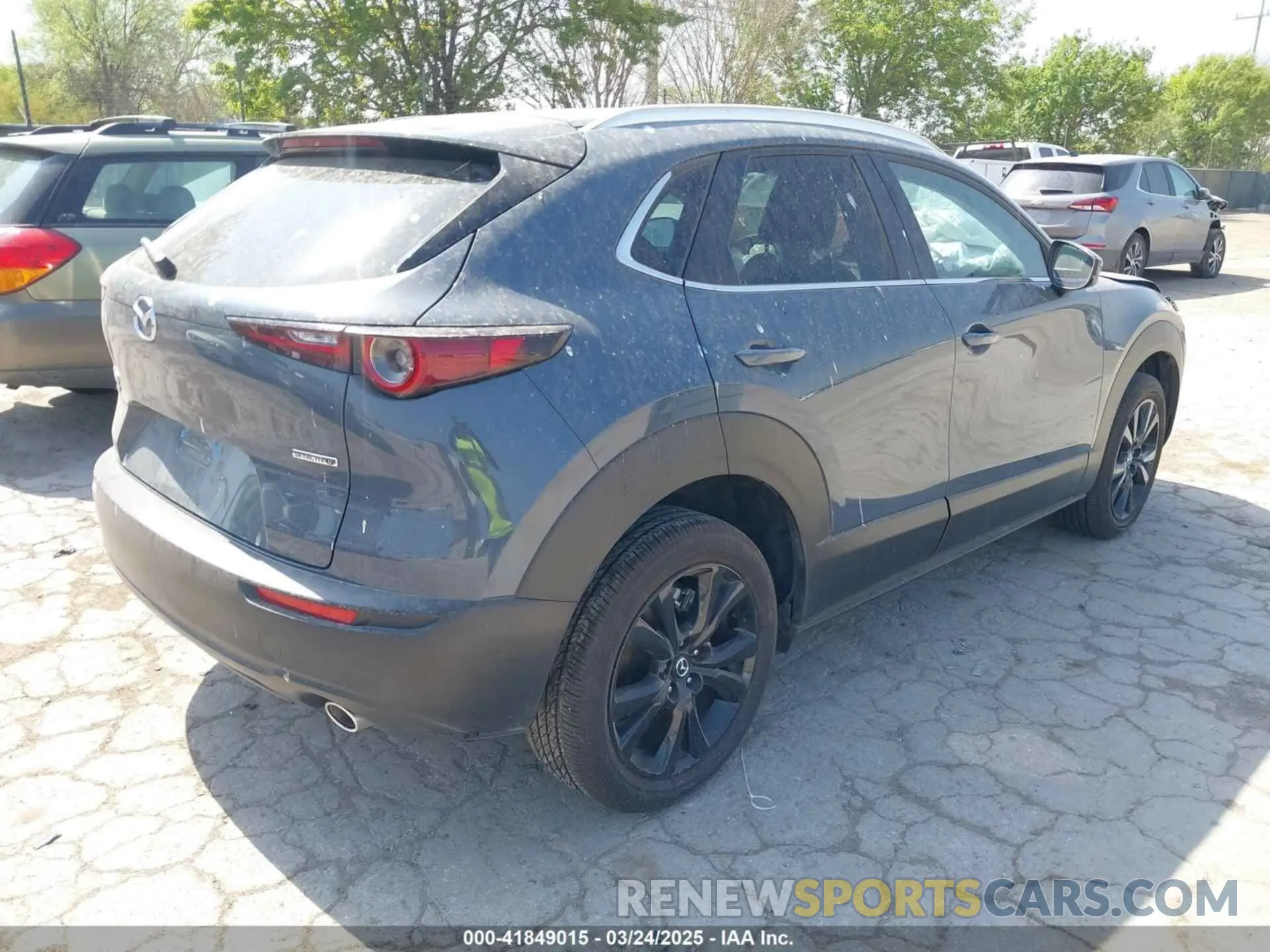 4 fotografías del automóvil dañado 3MVDMBCM7SM770226 MAZDA CX-30 2025