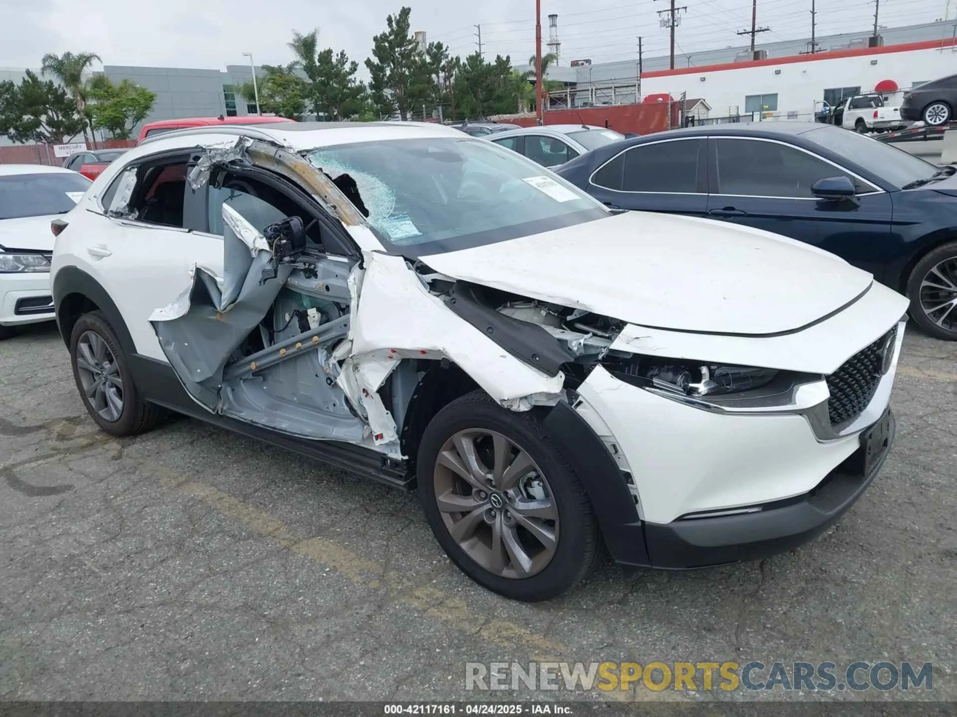 1 fotografías del automóvil dañado 3MVDMBCMXSM768048 MAZDA CX-30 2025