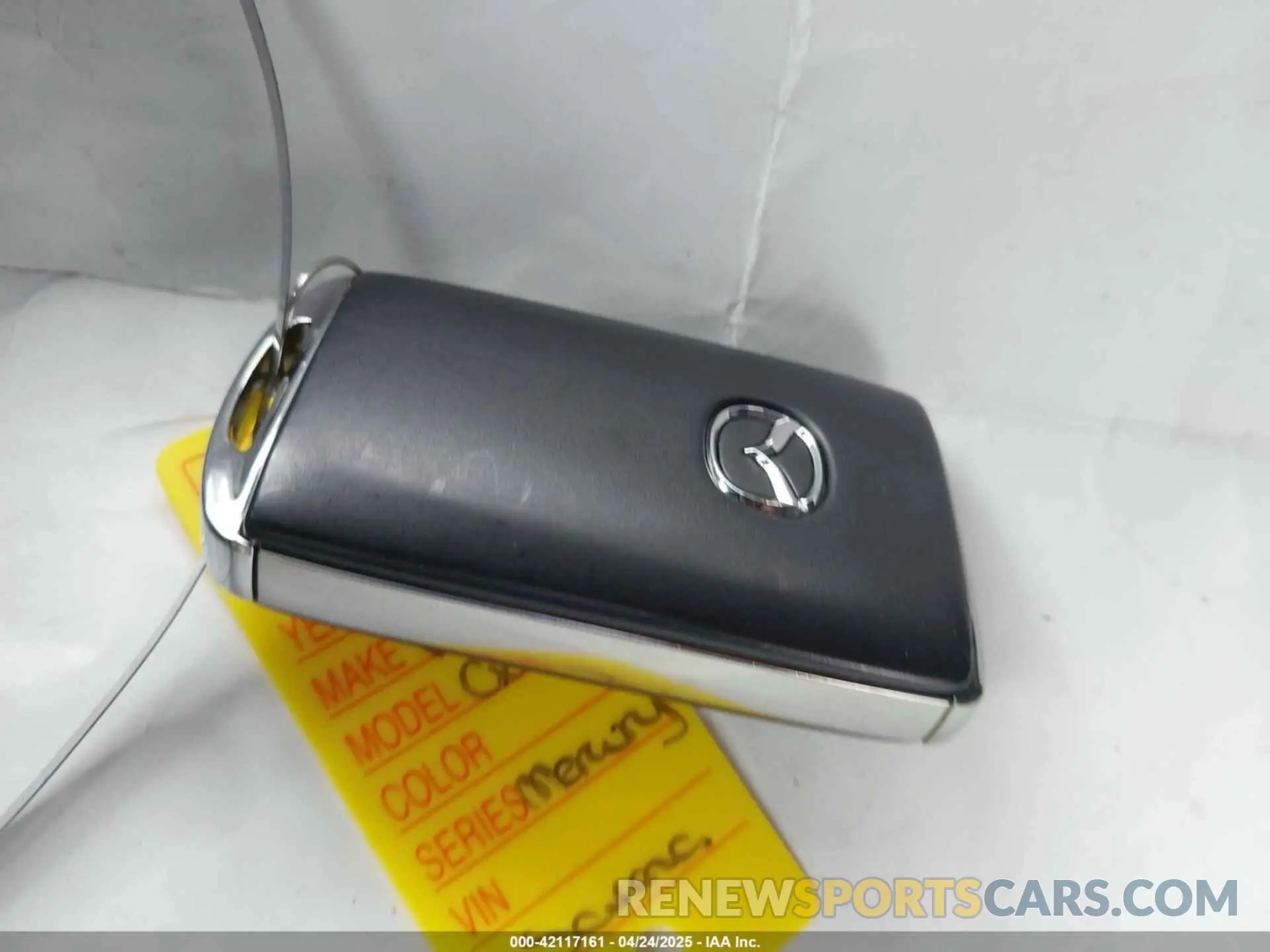 11 fotografías del automóvil dañado 3MVDMBCMXSM768048 MAZDA CX-30 2025