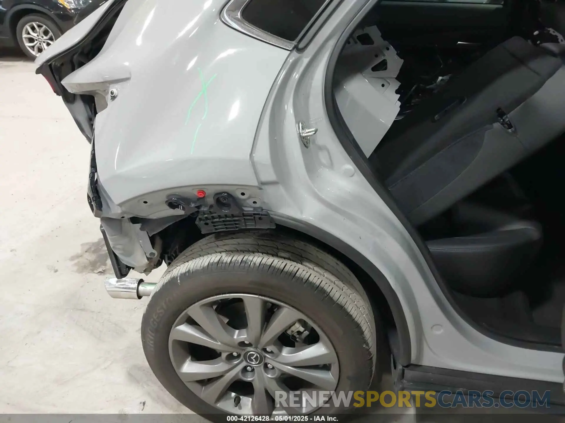 19 fotografías del automóvil dañado 3MVDMBDM5SM788786 MAZDA CX-30 2025