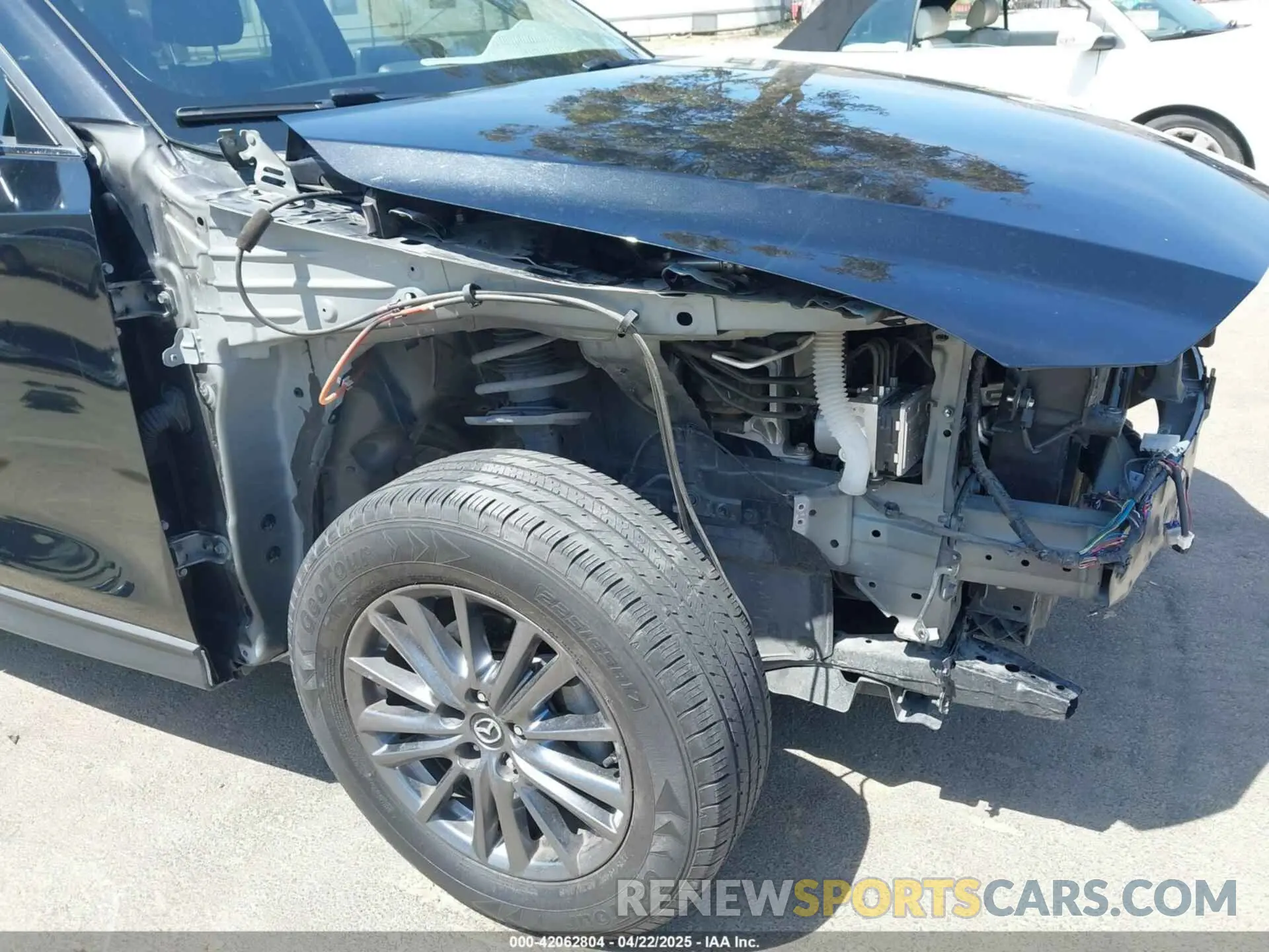 18 fotografías del automóvil dañado JM3KFABM7K1509987 MAZDA CX-5 2019