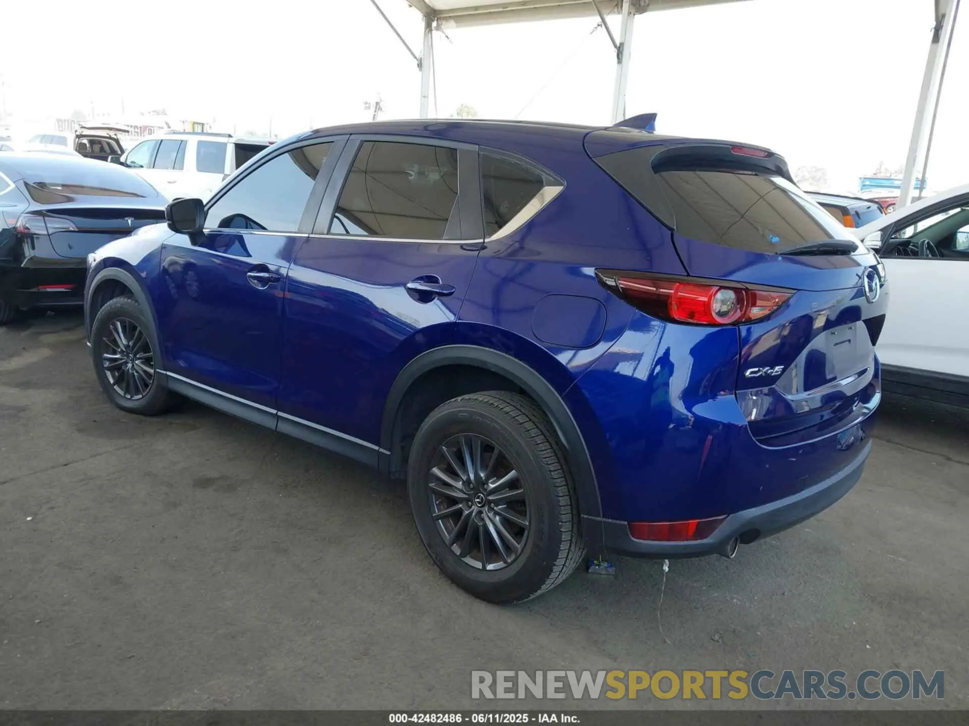 3 fotografías del automóvil dañado JM3KFABM8K0686859 MAZDA CX-5 2019