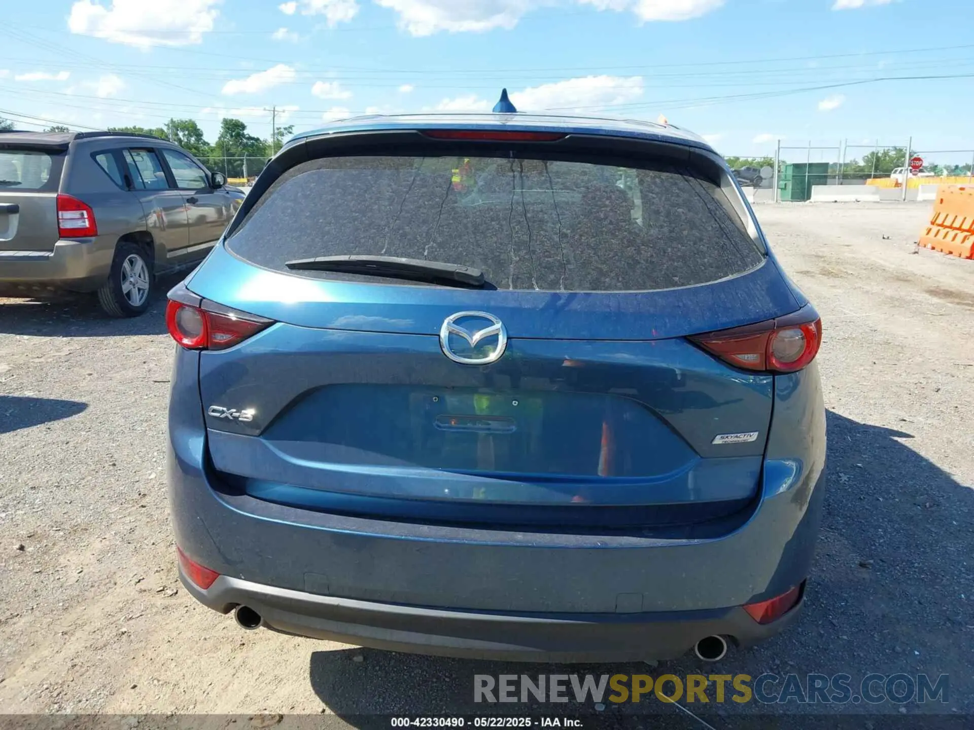 16 fotografías del automóvil dañado JM3KFACM0K0542527 MAZDA CX-5 2019