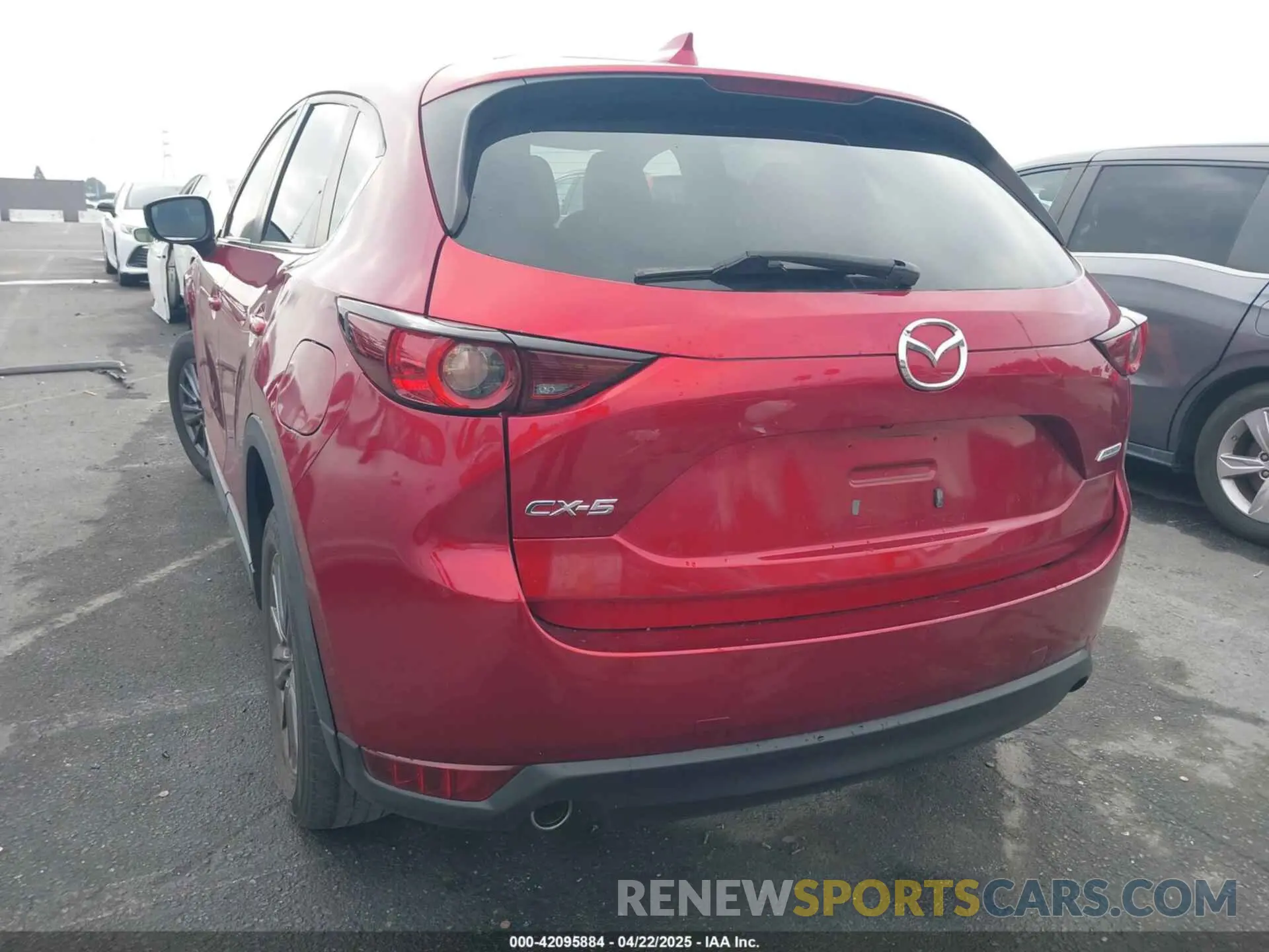 3 fotografías del automóvil dañado JM3KFACM0K0546819 MAZDA CX-5 2019