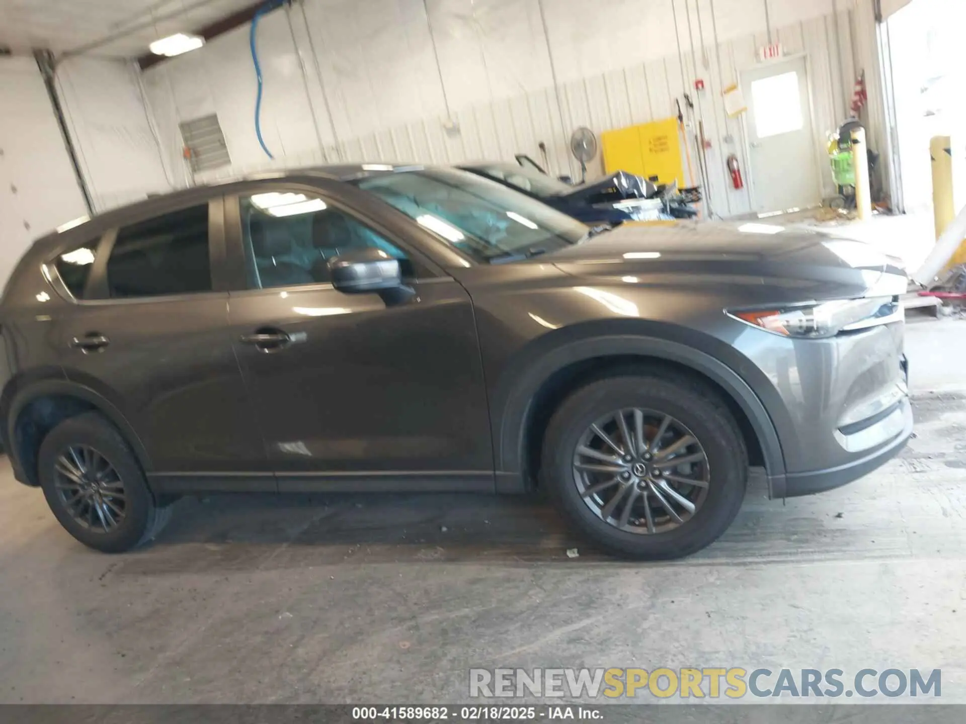 13 fotografías del automóvil dañado JM3KFACM0K1594735 MAZDA CX-5 2019