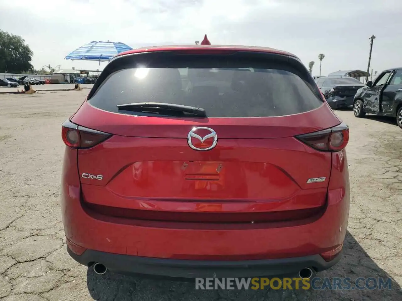 6 fotografías del automóvil dañado JM3KFACM0K1657865 MAZDA CX-5 2019