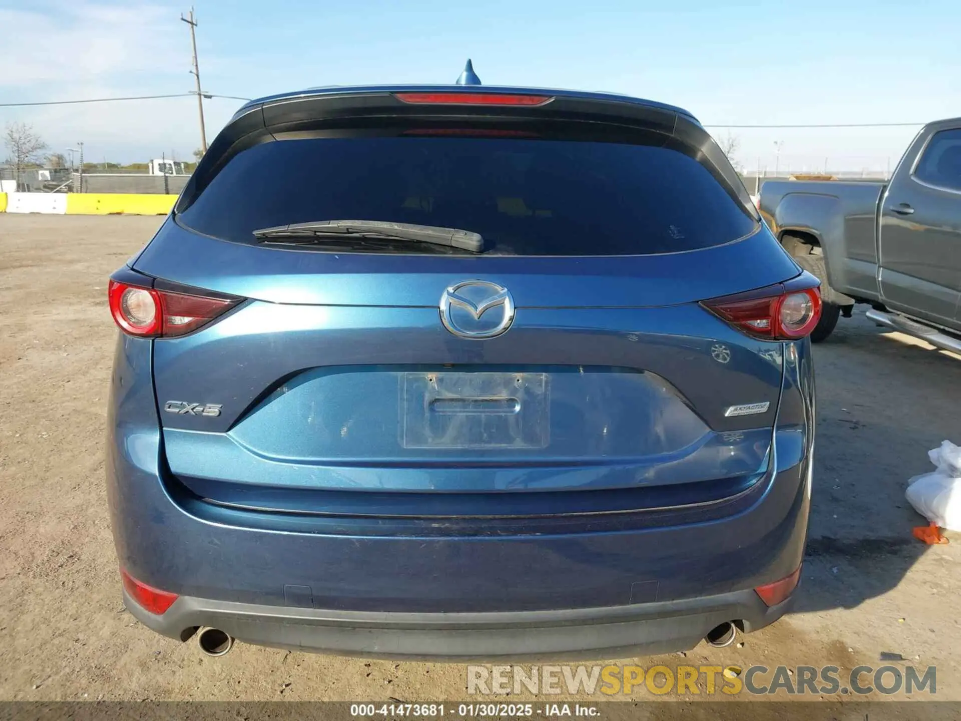 16 fotografías del automóvil dañado JM3KFACM1K0517958 MAZDA CX-5 2019