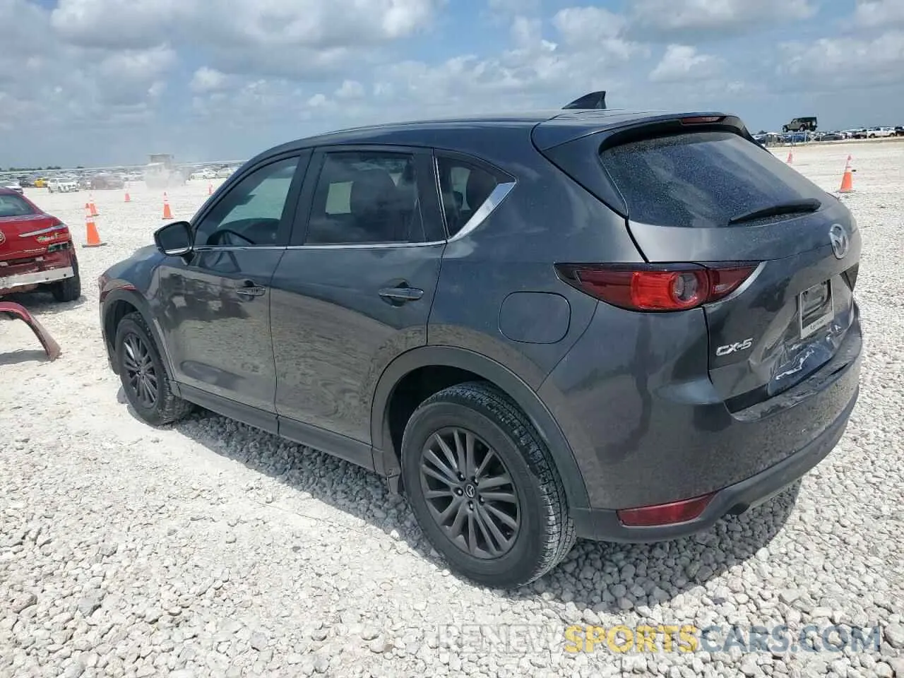 2 fotografías del automóvil dañado JM3KFACM1K1504668 MAZDA CX-5 2019