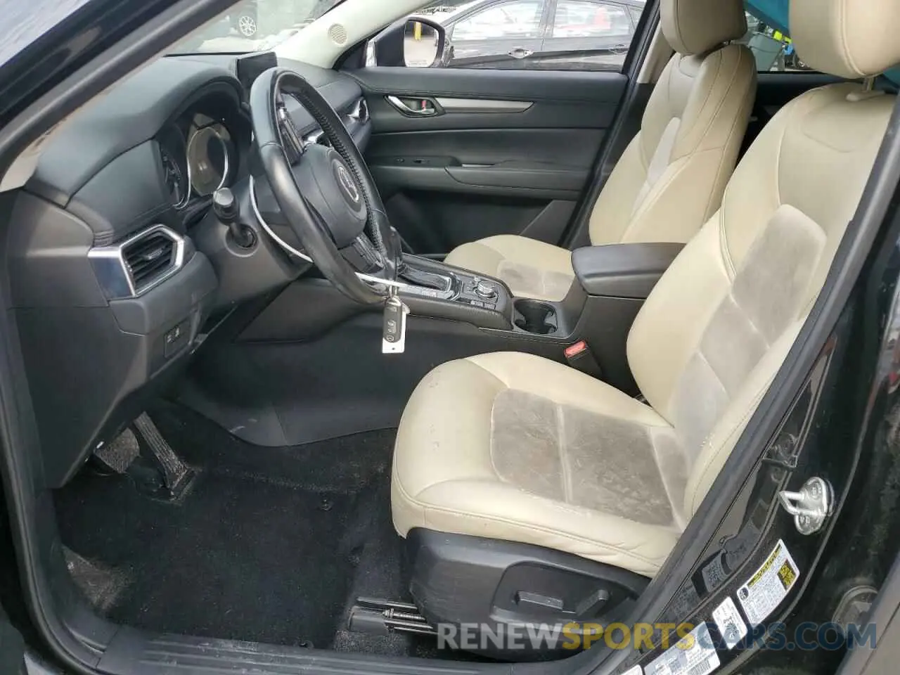 7 fotografías del automóvil dañado JM3KFACM2K0545851 MAZDA CX-5 2019