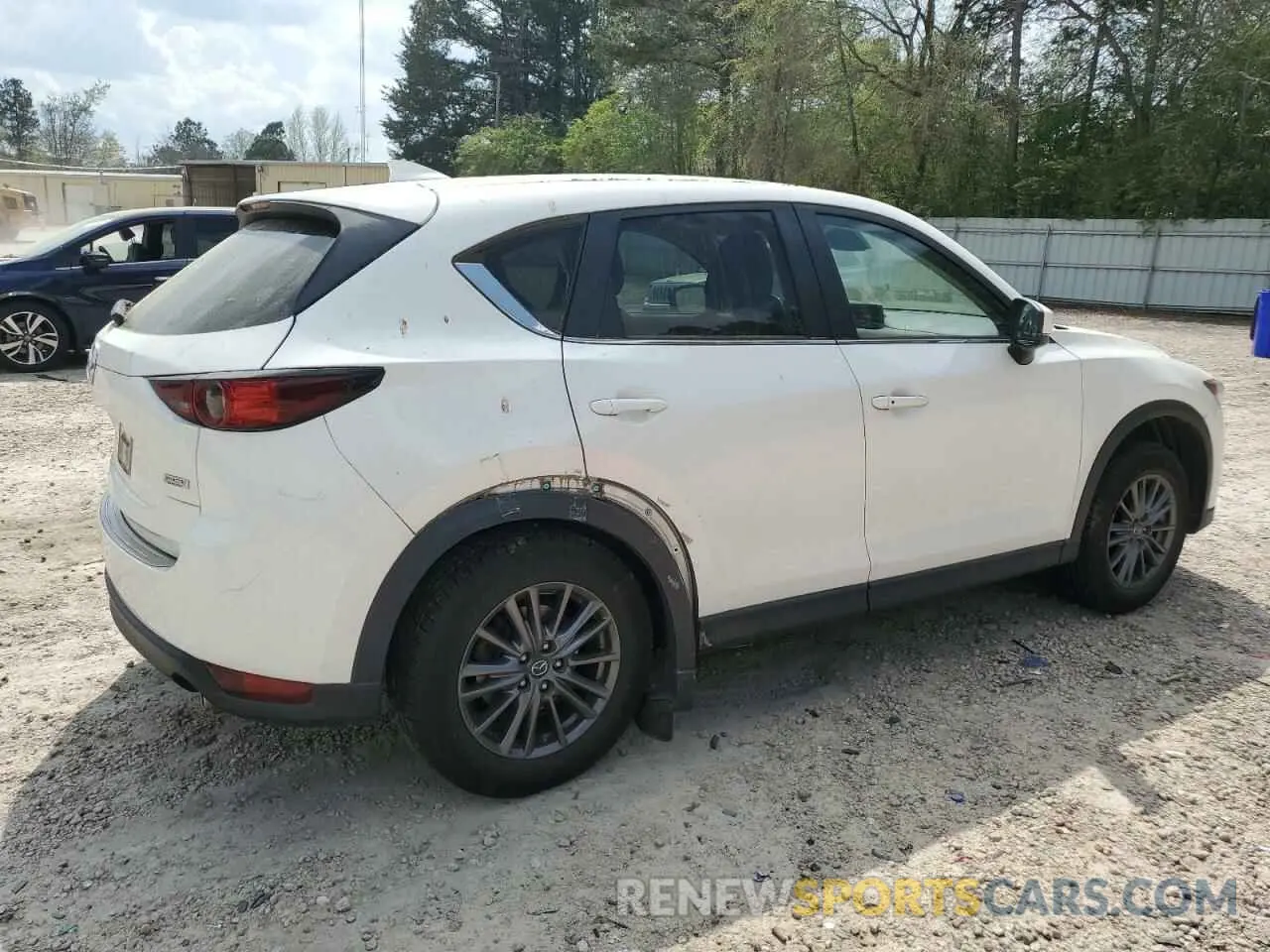 3 fotografías del automóvil dañado JM3KFACM2K0575822 MAZDA CX-5 2019