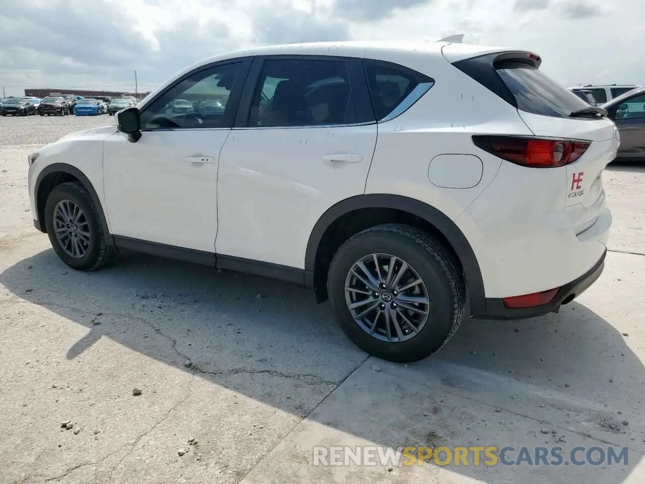 2 fotografías del automóvil dañado JM3KFACM2K0665813 MAZDA CX-5 2019